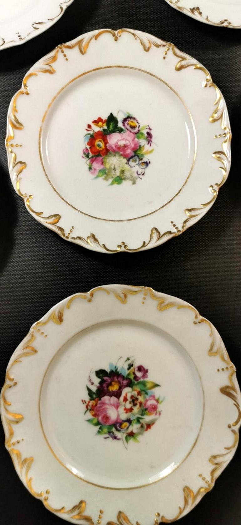 Hand-Painted Dishes '9 Pieces' Porcelain Vieux Paris Hand Painted Napoleon III, France