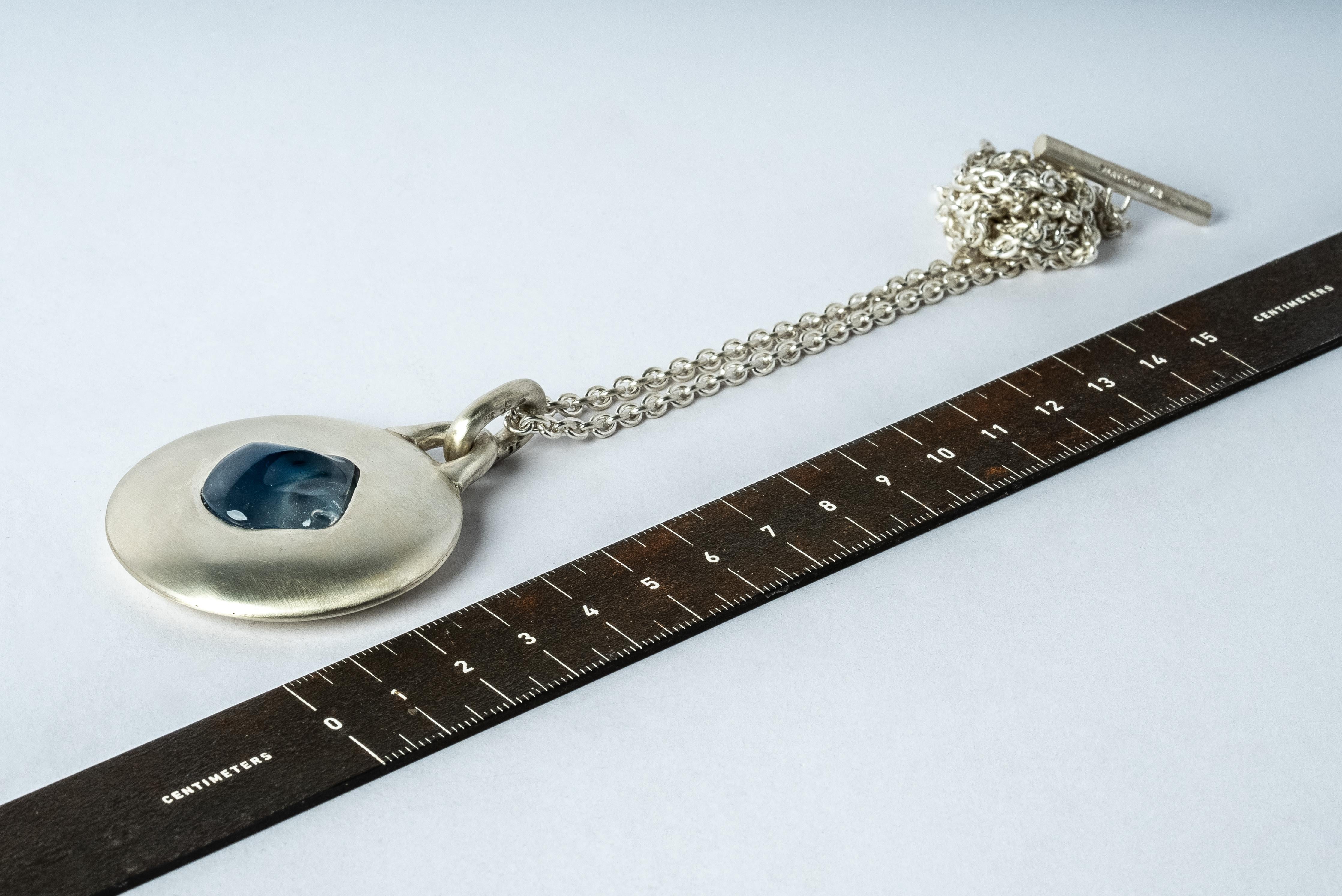 Disk Necklace (45mm, Opal, MA+OPL) In New Condition For Sale In Paris, FR