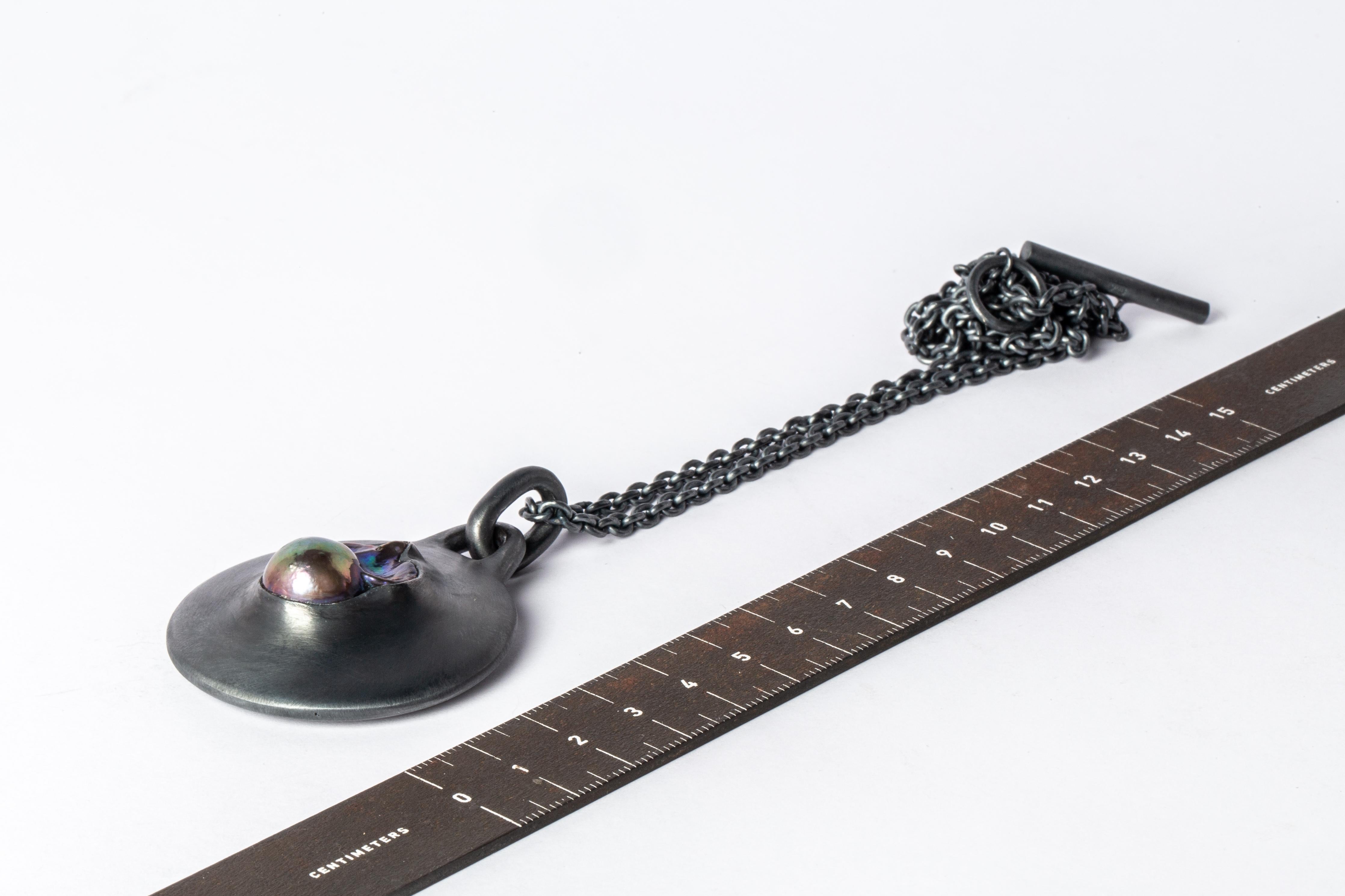 Disk Necklace (Terrestrial, Black Rainbow Pearl, 47mm, KA+KPRL) For Sale 1