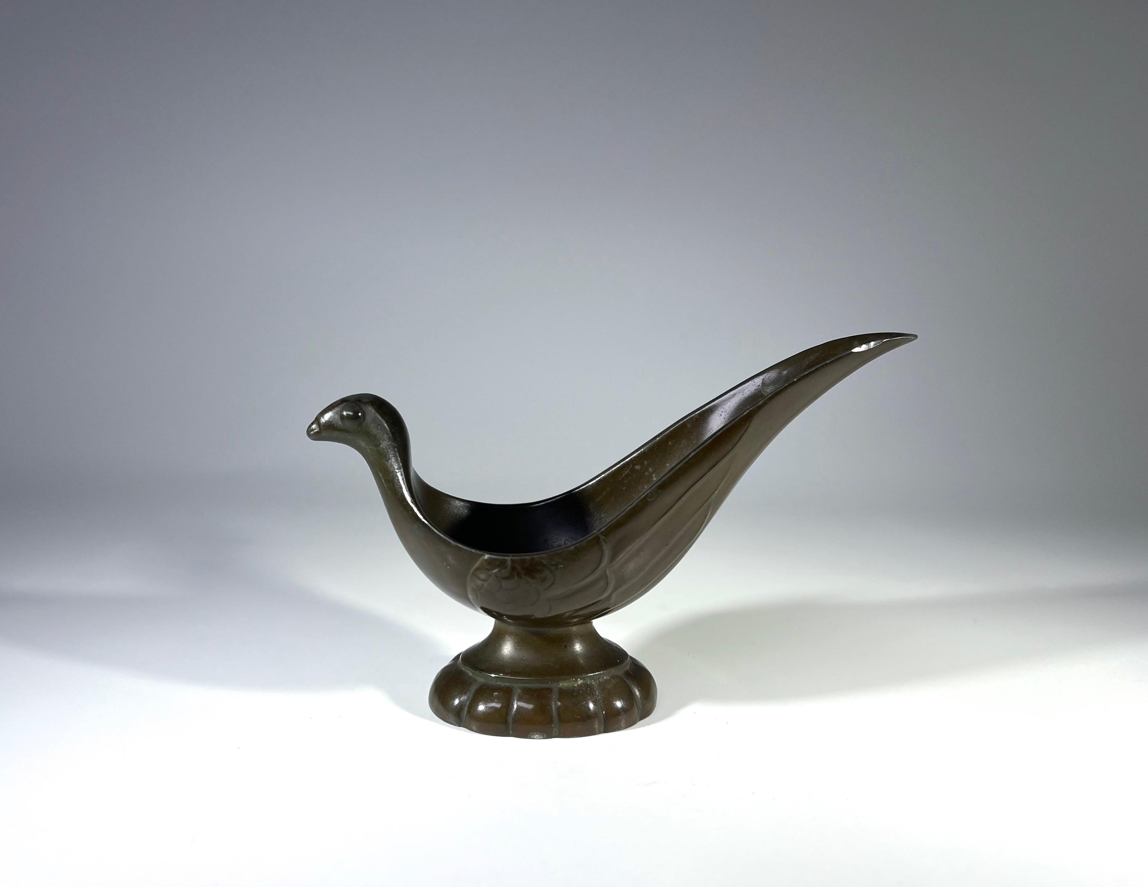 Metà XX secolo Disko Metal Just Andersen, Danimarca 1930 Art Deco Stylised Bird Pipe Rest in vendita