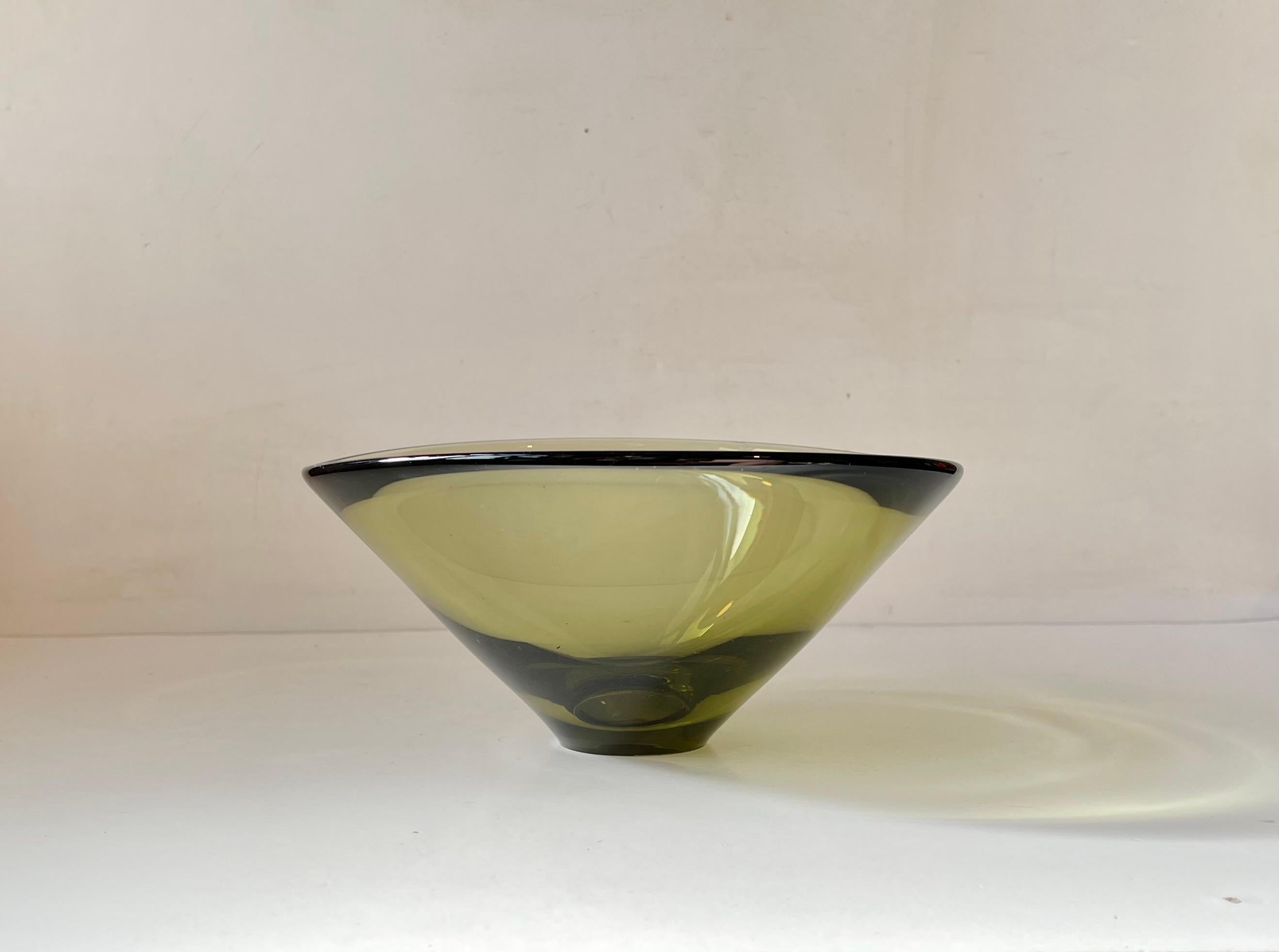 Disko Olive Green Glass Bowl by Per Lutken for Holmegaard, Scandinavian - 1959 In Good Condition In Esbjerg, DK