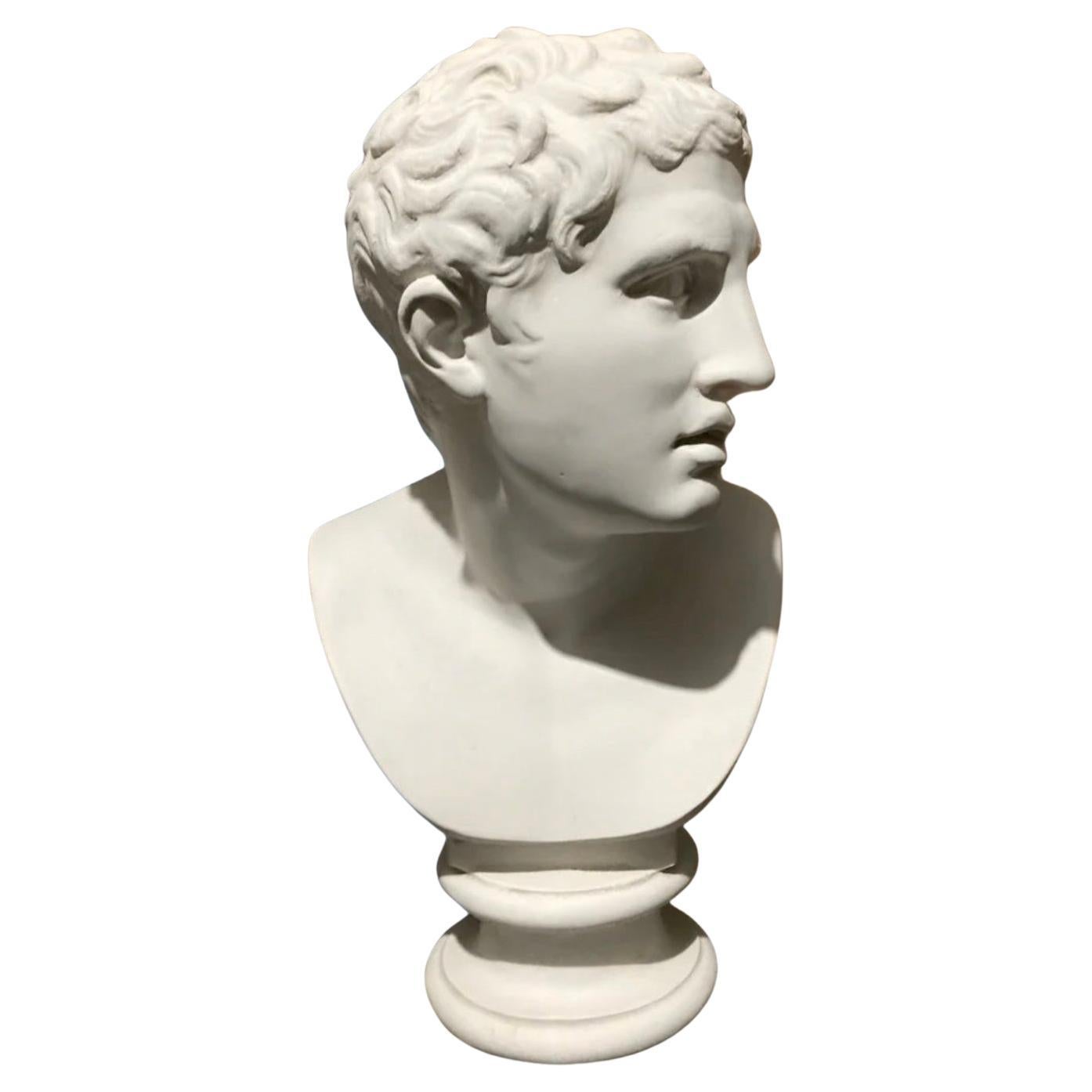 Questo **busto diiskobolos** è una reinterpretazione del XX secolo dell'iconica statua greca antica, originariamente creata dallo scultore Myron (Sculptor). Catturando la forma potente ma aggraziata di un atleta pronto a lanciare il disco, questo
