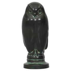 Diskometal Eule von Just Andersen, 1940er Jahre, Dänemark Diskometal Eule von Just Andersen, 1940er Jahre, Dänemark