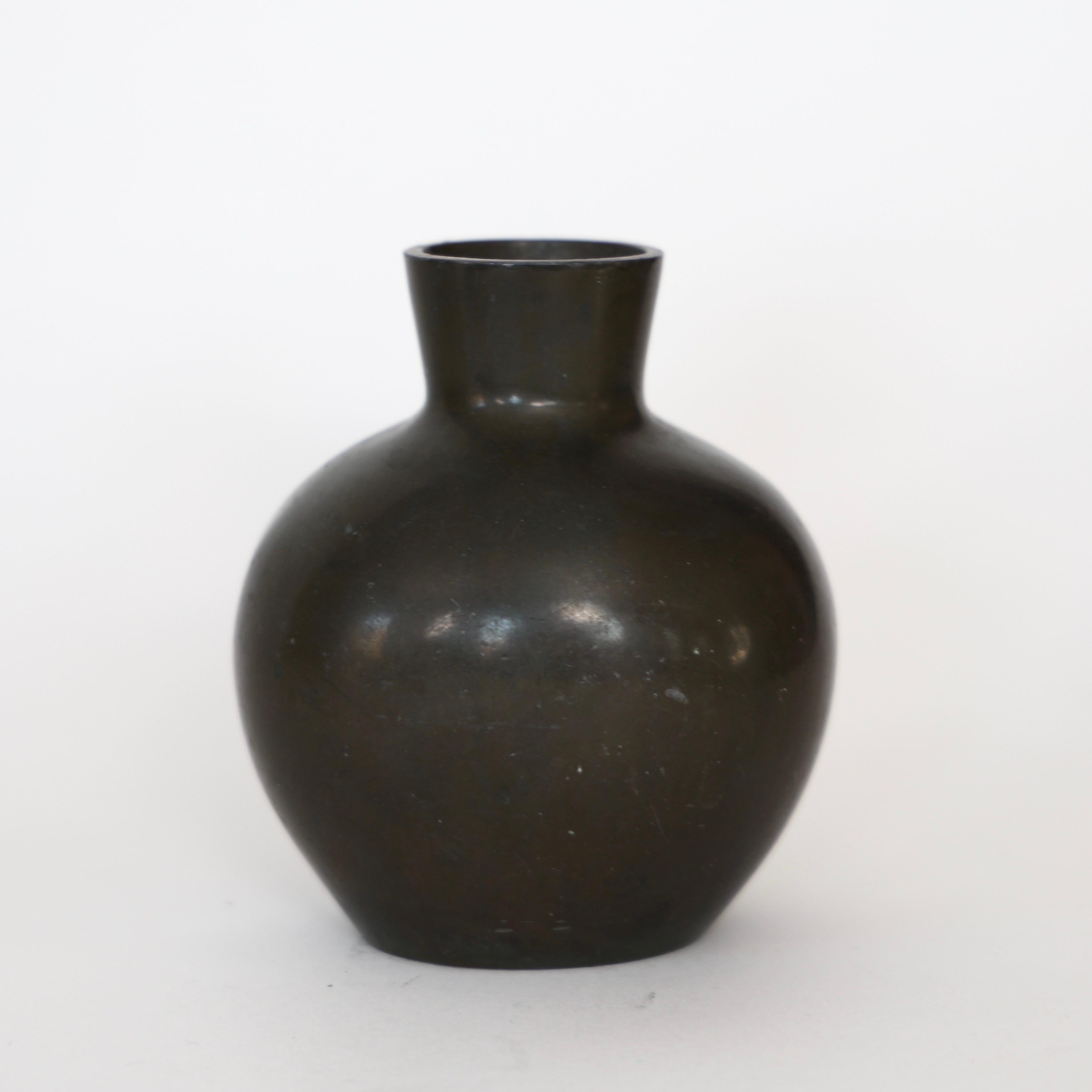 Metallo Vaso Diskometal di Just Andersen, anni '20, Danimarca in vendita