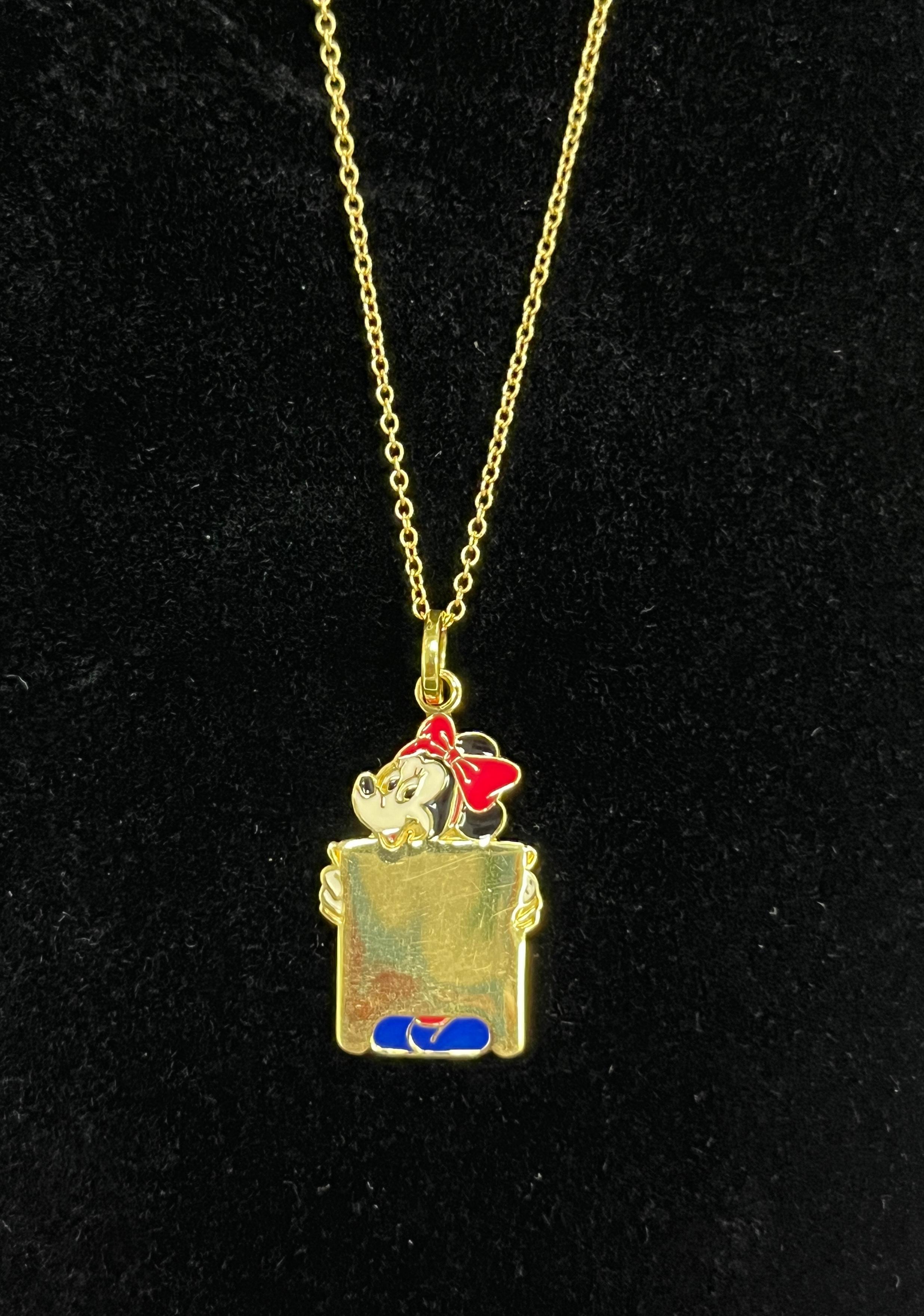 Disney 18K Yellow Gold Minnie Mouse Enamel Charm Pendant Necklace For Sale 1