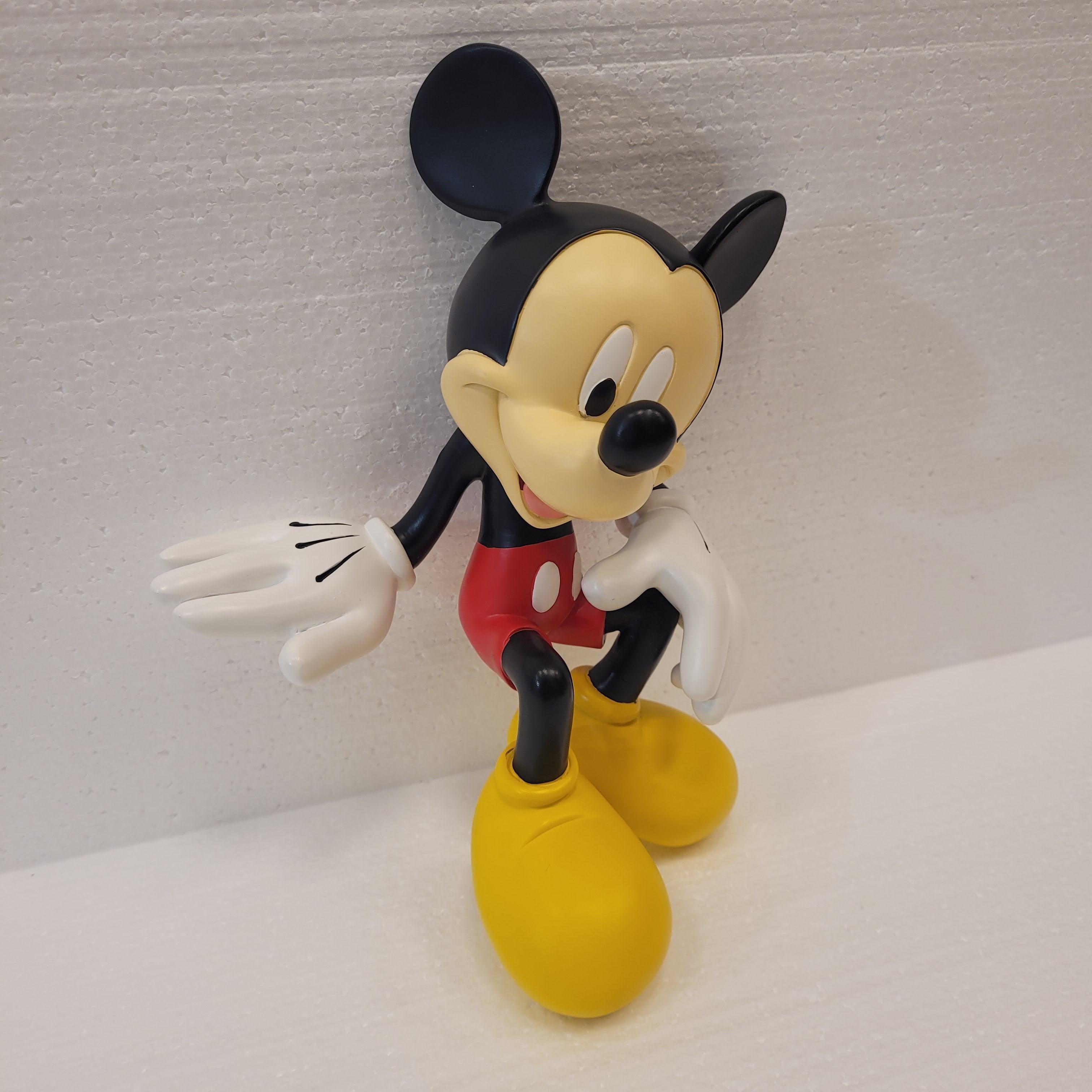 Disney Peter Mook Mickey Mouse sitting Bookend Epoxy Sculpture In Good Condition In Valladolid, ES