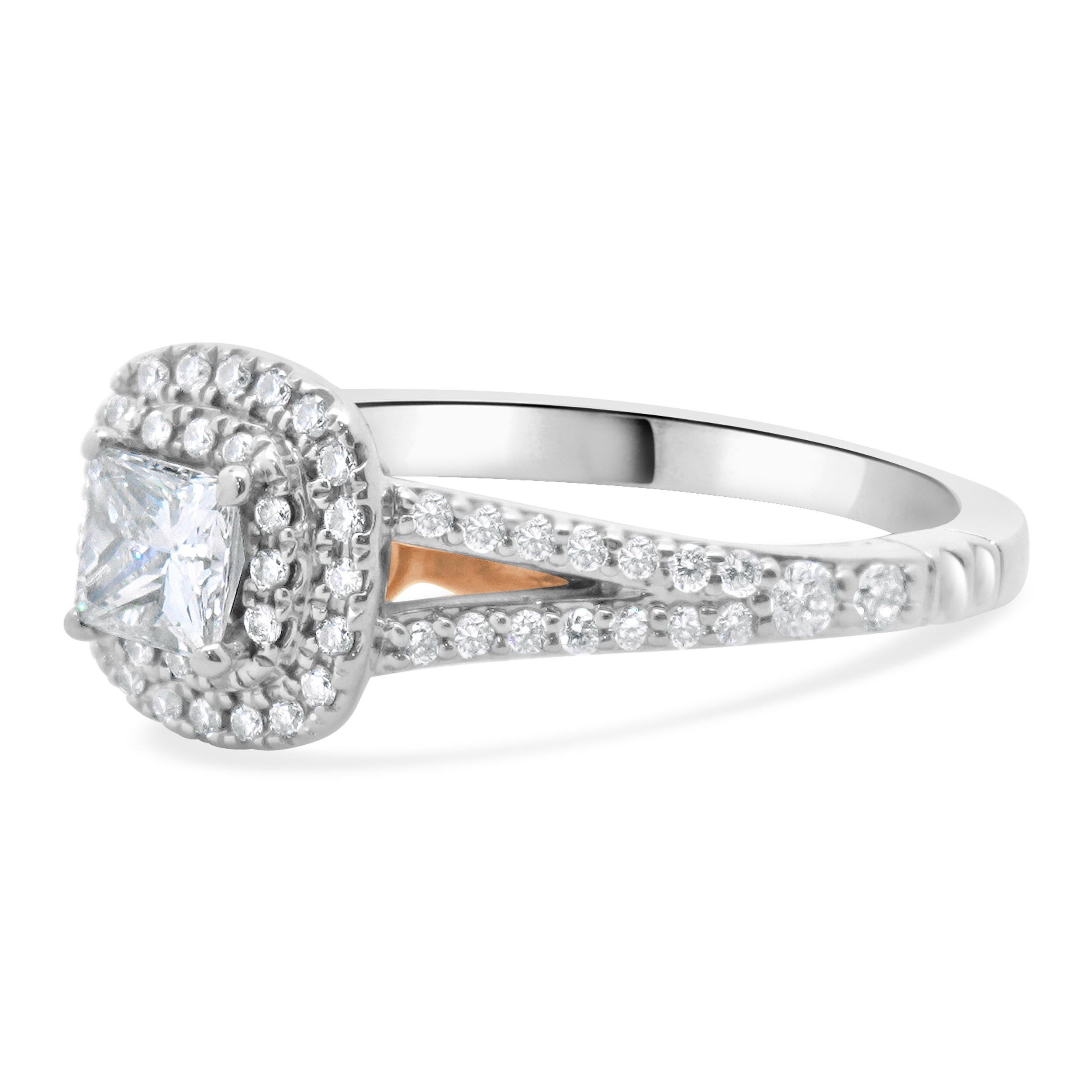 Designer: Disney
Material: 14K white gold
Diamond: 1 round brilliant cut = 0.45ct
Color: H
Clarity: I1
Diamond: 32 round brilliant cut = 0.15cttw
Color: H
Clarity: SI2
Dimensions: ring top measures 9mm wide
Ring Size: 5.75 (complimentary sizing