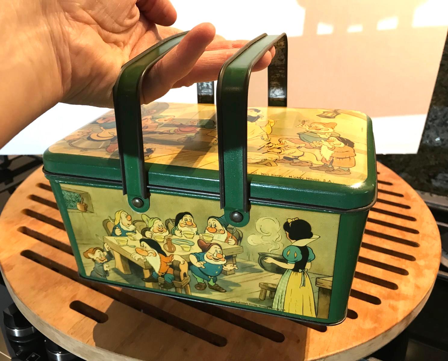 vintage snow white lunch box