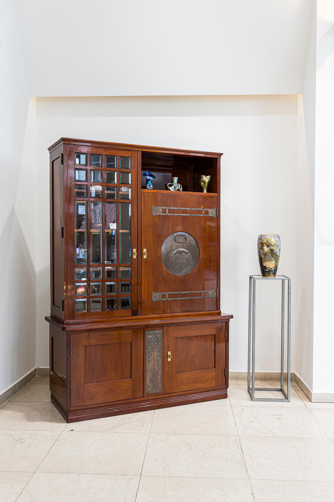 Display Cabinet Copper Fittings by Georg Klimt ca. 1900 Jugendstil Furniture 3