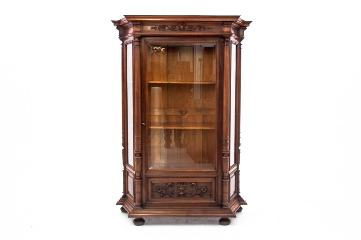 Display cabinet, France, circa 1870. After renovation. For Sale 6
