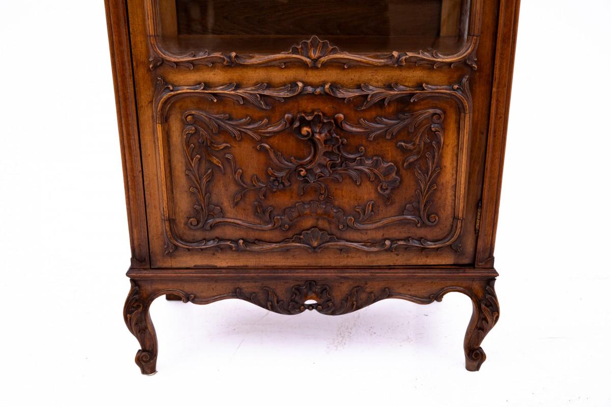 Display cabinet, France, circa 1910.8919 For Sale 3