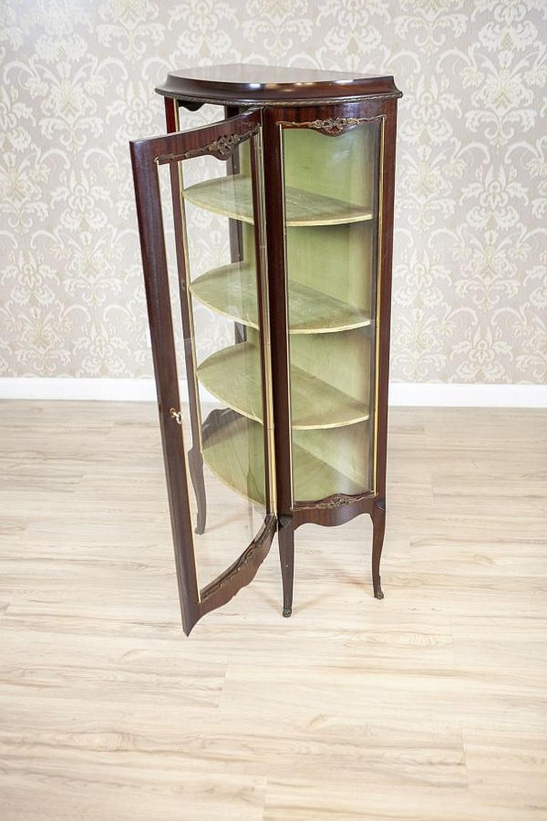 Display Cabinet from the Early 20th Century Veneered with Rosewood 1