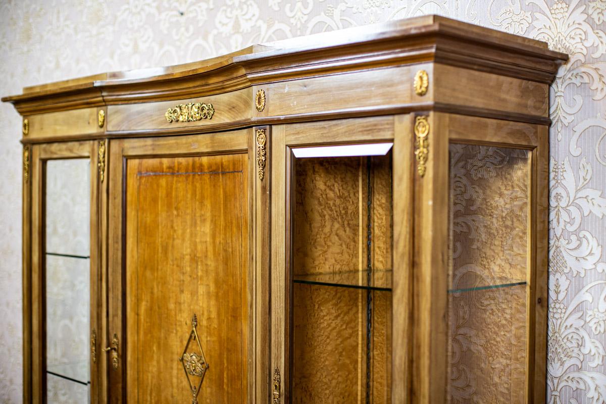 Ottone Vetrina in stile Impero con elementi in ottone, inizio XX secolo in vendita