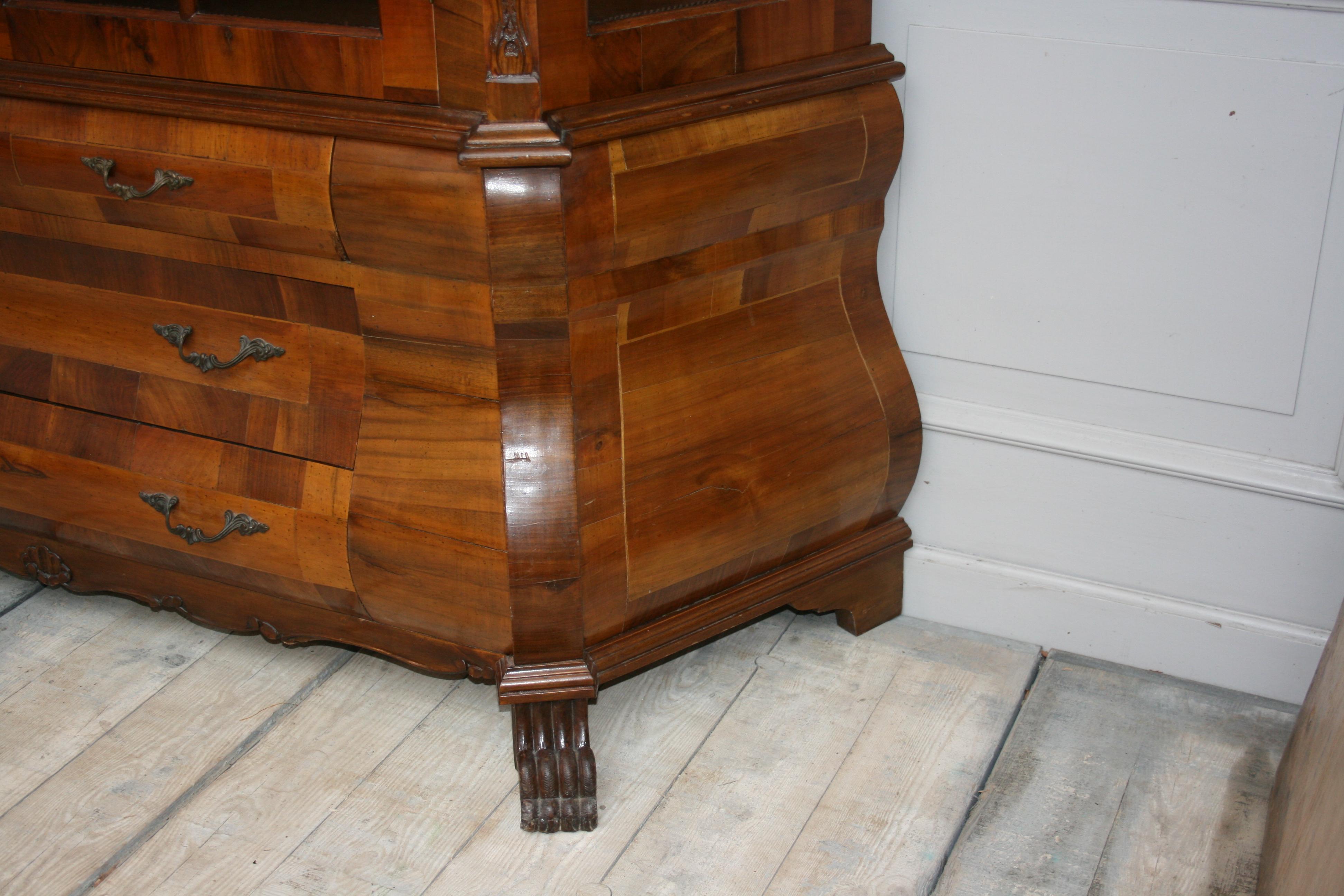 Display Cabinet in Walnut Veneer, Dutch Baroque Style, 20th Century 10