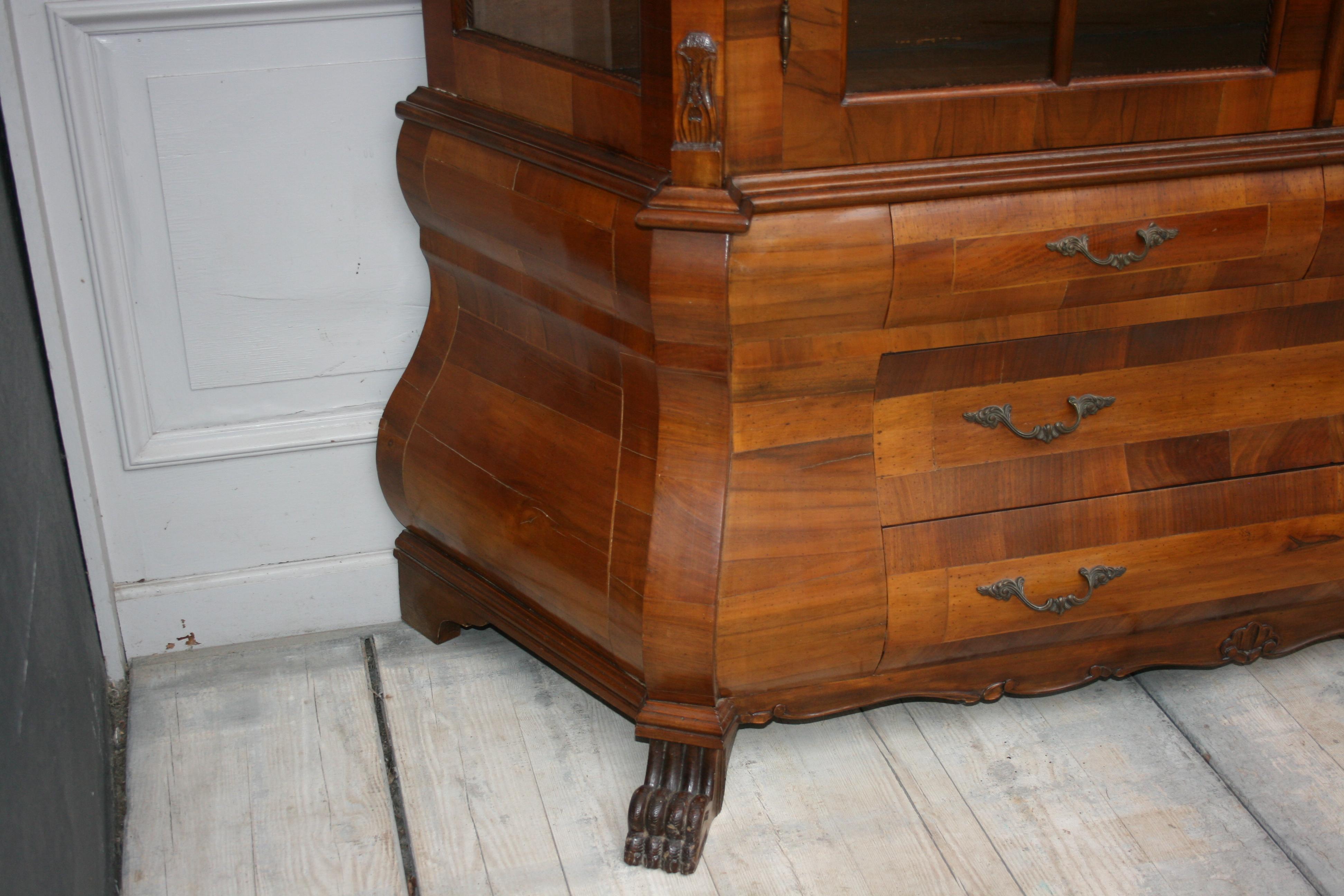 Display Cabinet in Walnut Veneer, Dutch Baroque Style, 20th Century 11