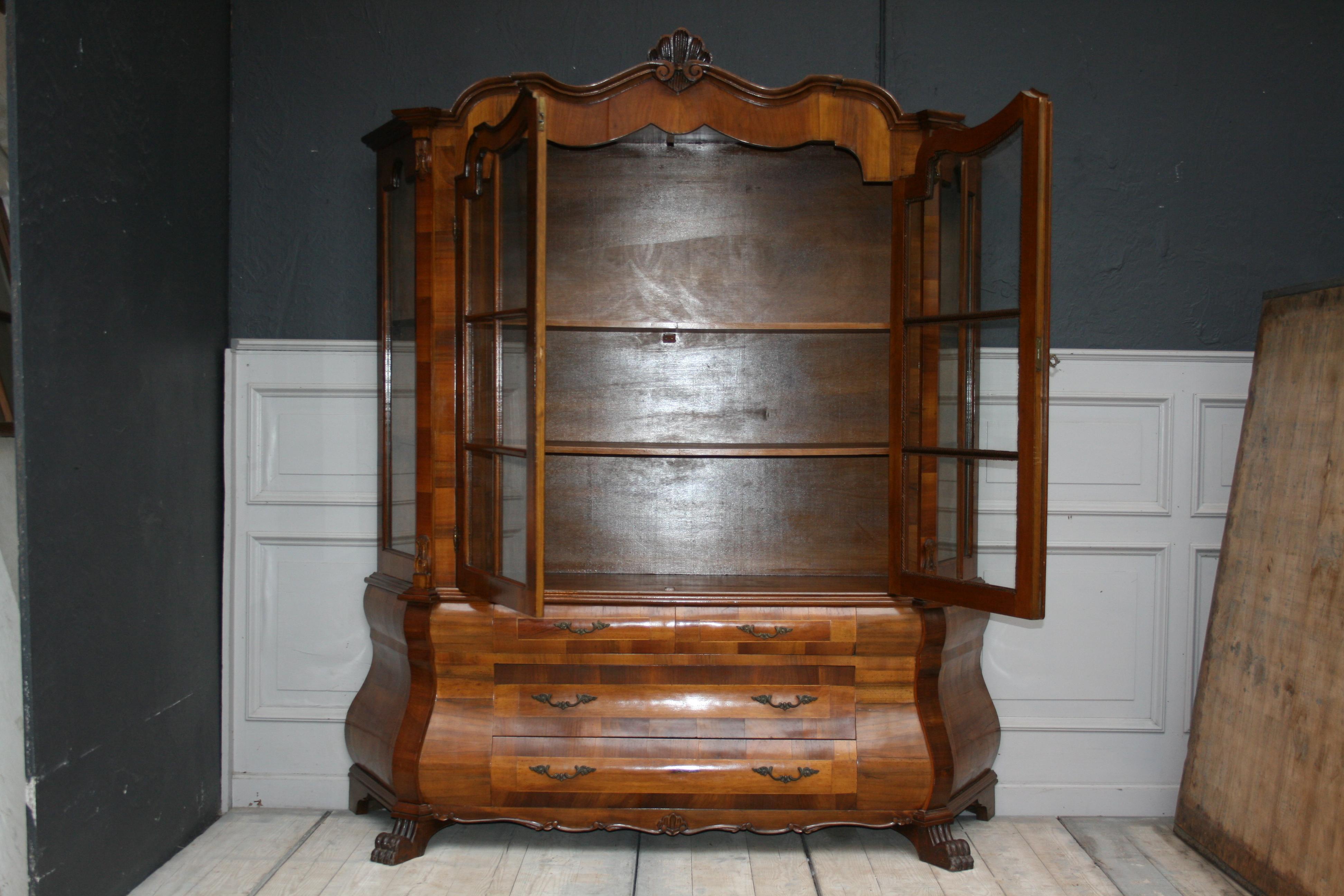 Display Cabinet in Walnut Veneer, Dutch Baroque Style, 20th Century 3