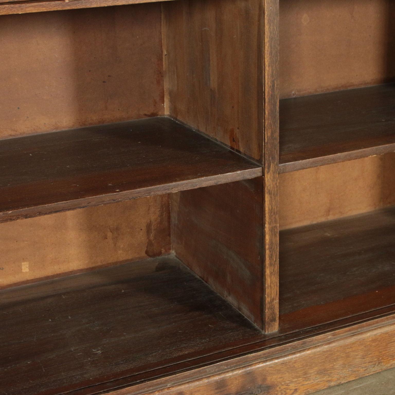 Display Cabinet Oak Veneer Glass Brass Vintage, Italy, 1940s 2