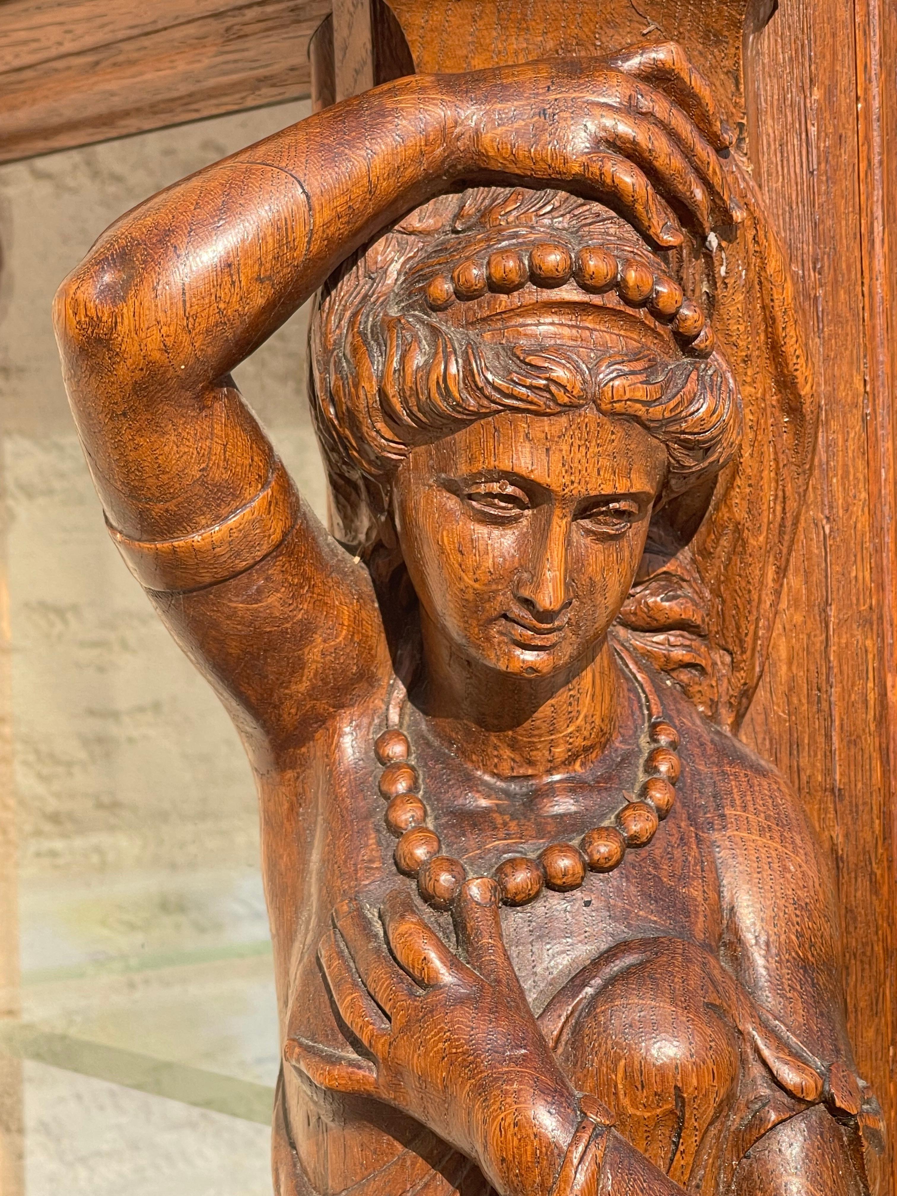 Display Cabinet / Renaissance Style Oak Vitrine For Sale 4