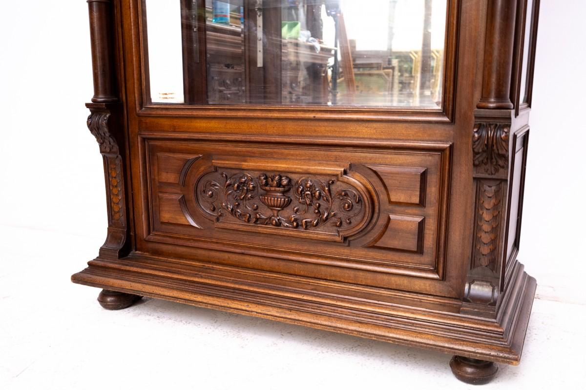 Renaissance Revival Display case, France, ca. 1880. For Sale
