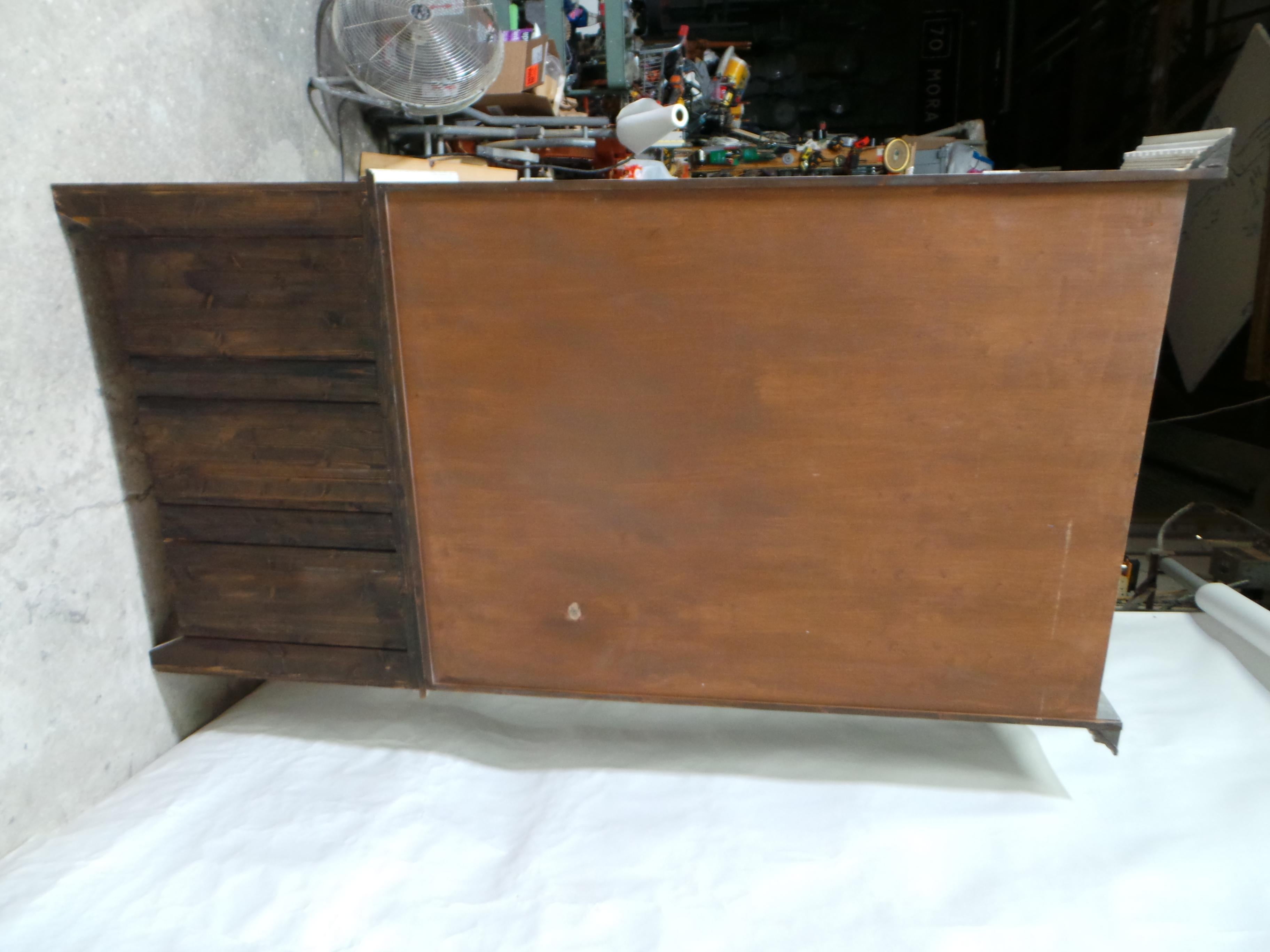 Display Case Gustavian Style For Sale 3