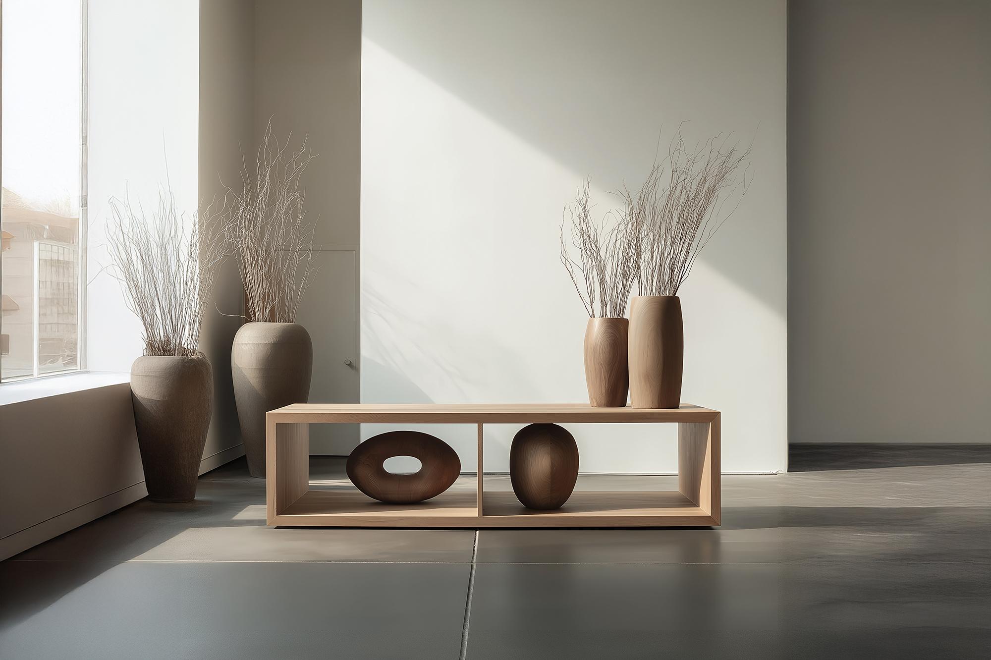 Vitrinenkonsole aus Massivholz, Sereno No26 Contemporary von NONO


Sereno Collection'S
Entwurf von Joel Escalona für NONO

Wenn Zweckmäßigkeit zur Kunst wird, ist das Ergebnis die Collection'S von Joel Escalona für NONO. Diese Collection'S