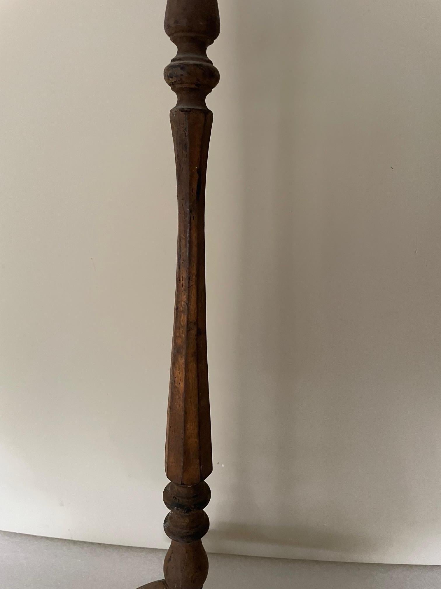 European Display hat rack For Sale