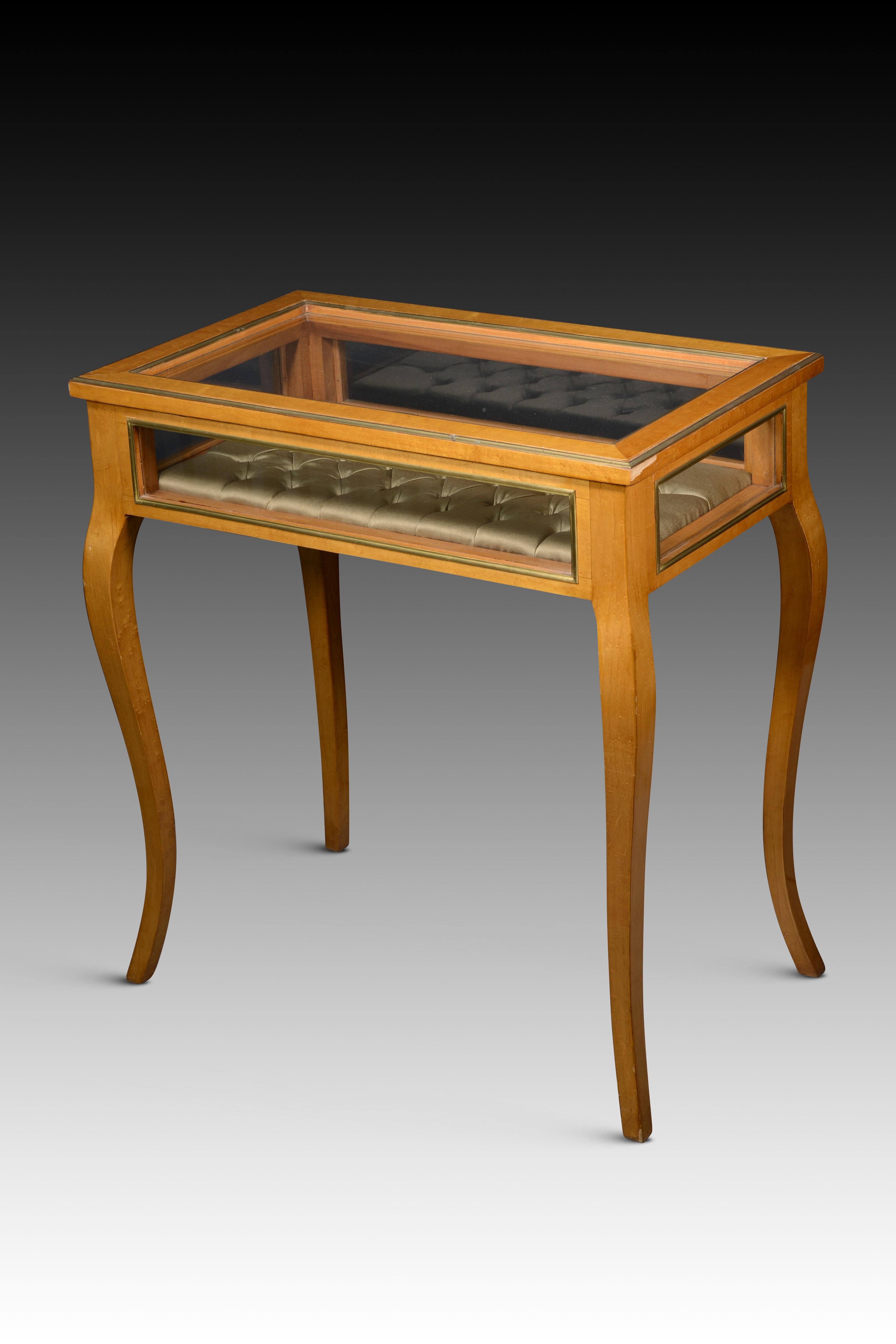 Other Display table in lemon-coloured wood. For Sale