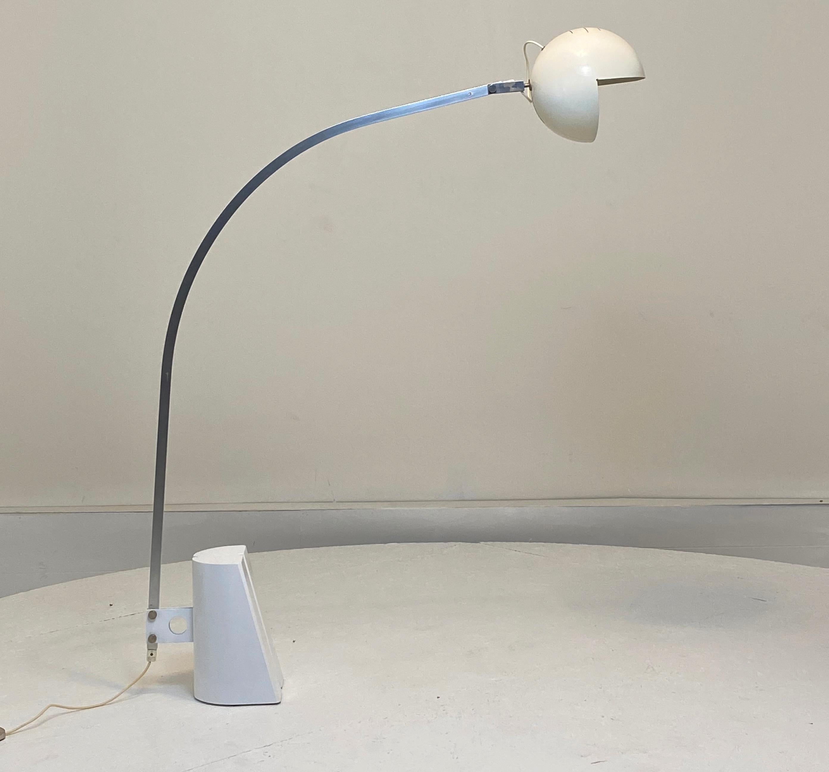 Aluminum Distinct Floor Lamp by Ill-form Italy