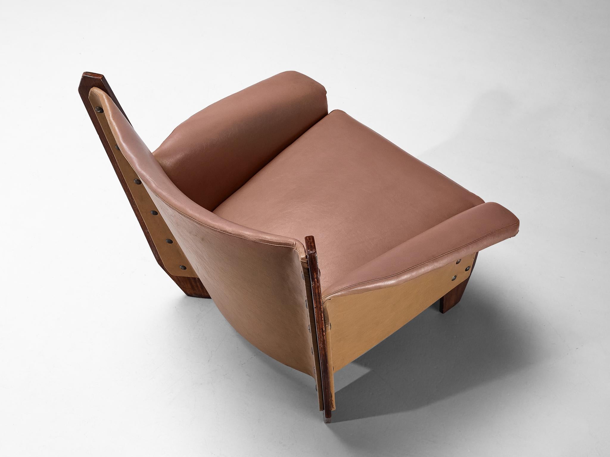 Metal Distinct Pair of Italian Lounge Chairs in Plywood and Camel Pink Upholstery  For Sale