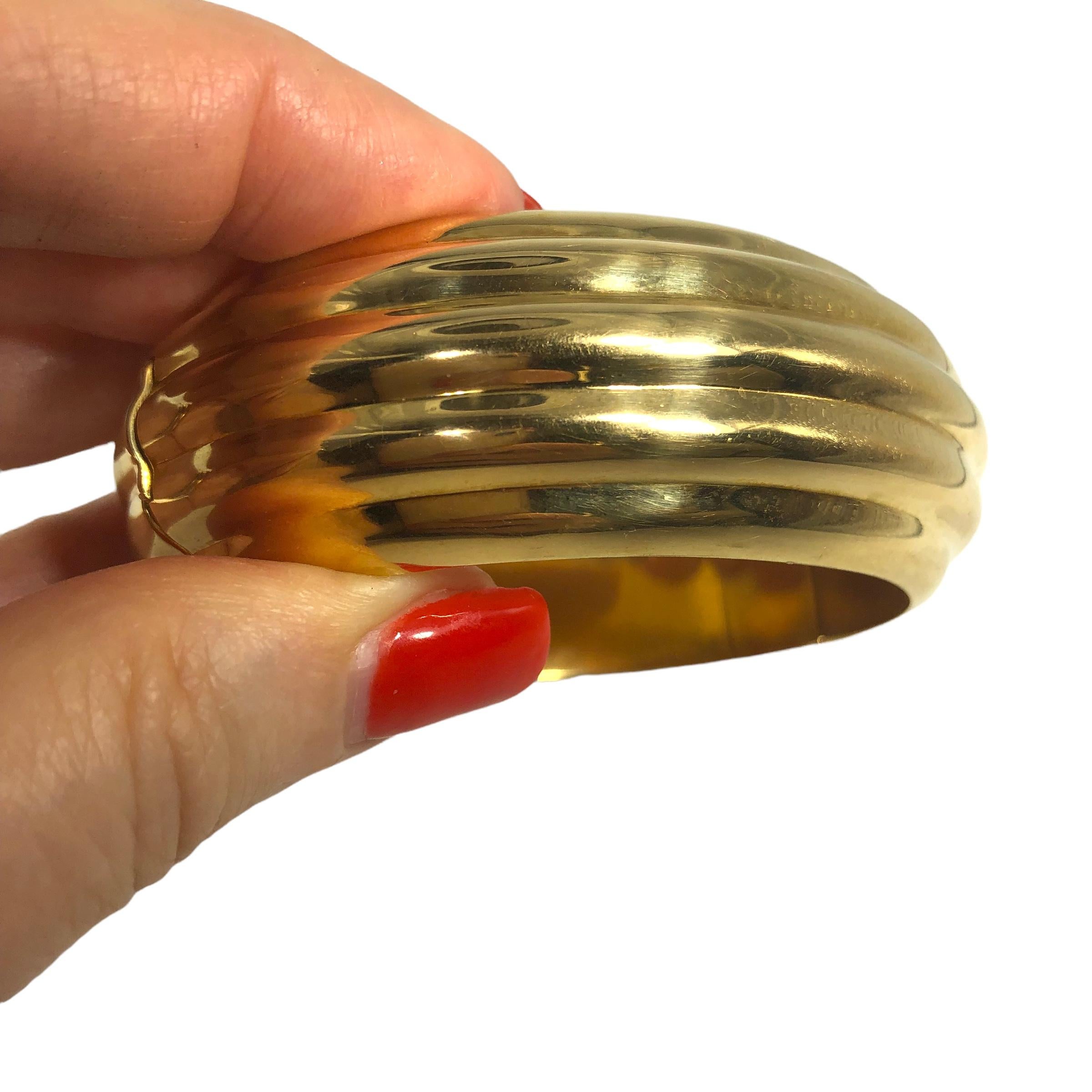 Distinctive 18k Yellow Gold Fluted Bombe Cuff Bracelet 1