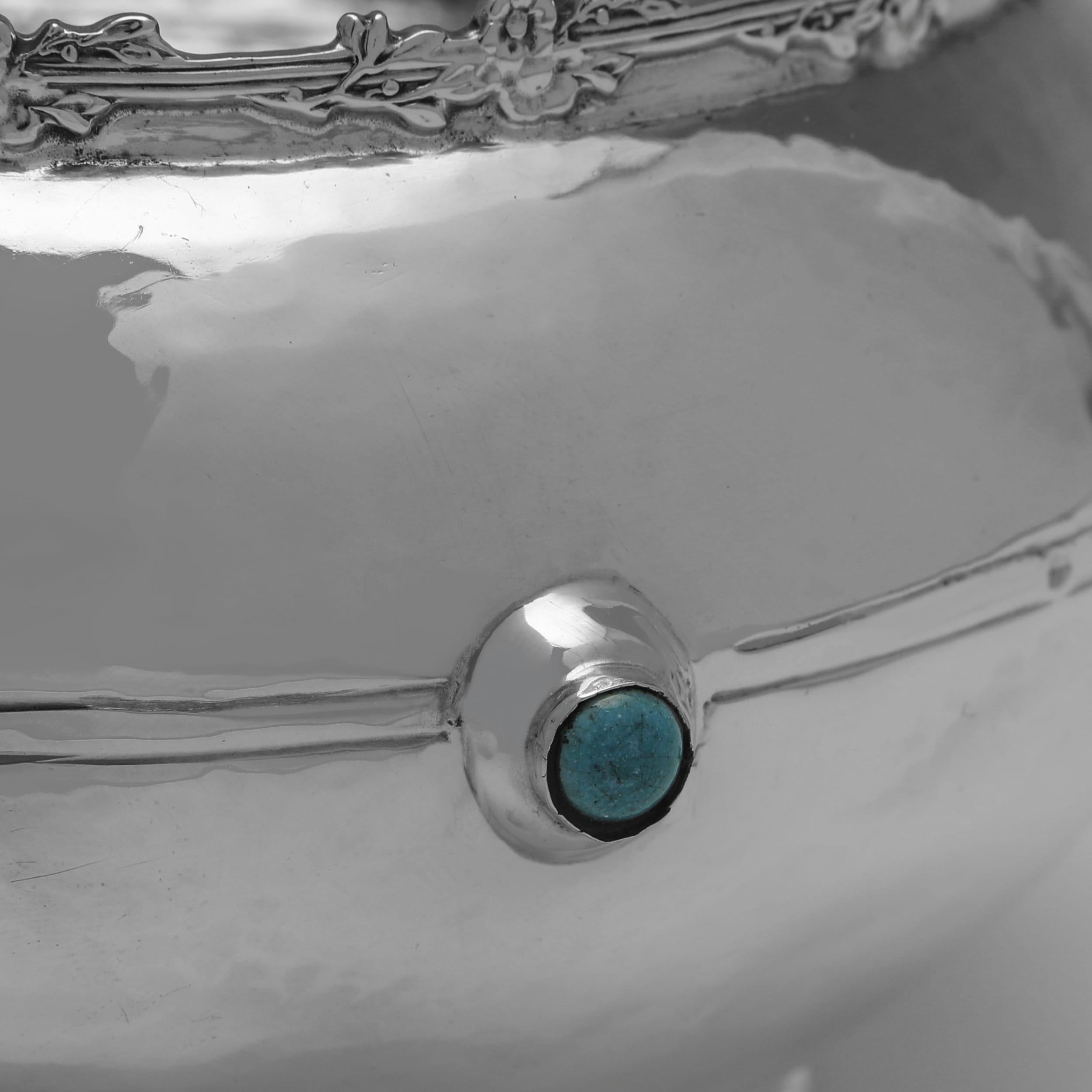 Ciotola d'argento Arts & Crafts di A.E. Jones con tondi in ceramica Ruskin Pottery In condizioni buone in vendita a London, London