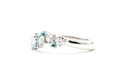 Distinctive Paraiba Tourmaline & Diamond Ring in Platinum