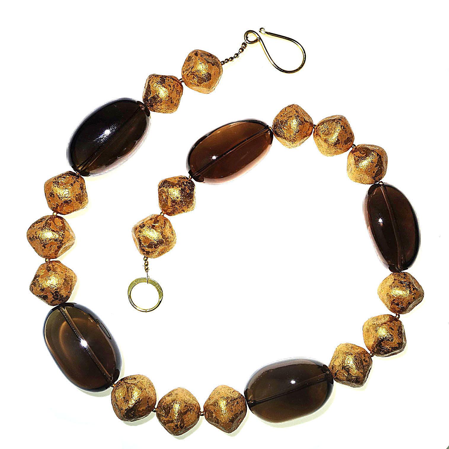 Perle AJD Distinctive Collier de perles tchèques en quartz fumé et or en vente