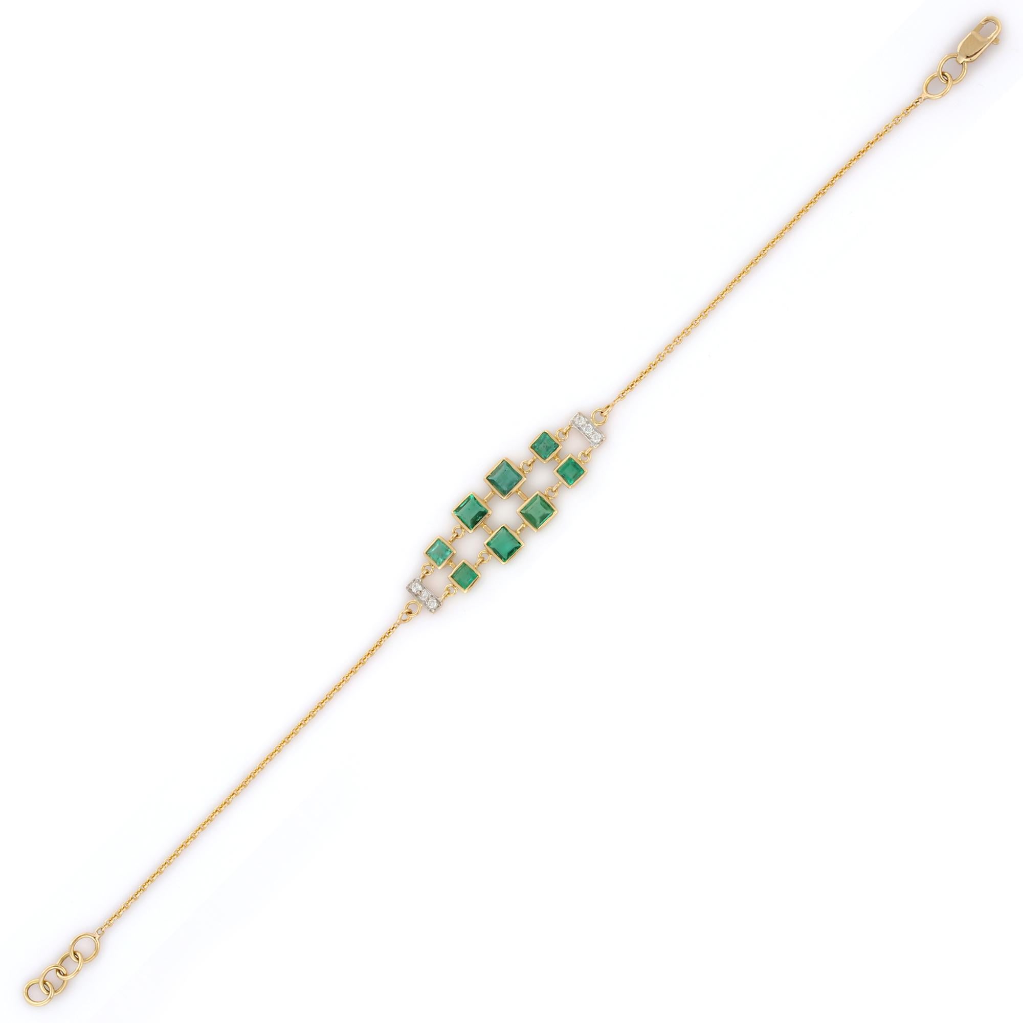 Art Deco Distinctive Square Cut Emerald and Diamond Bracelet Studded in 18K Yellow Gold For Sale