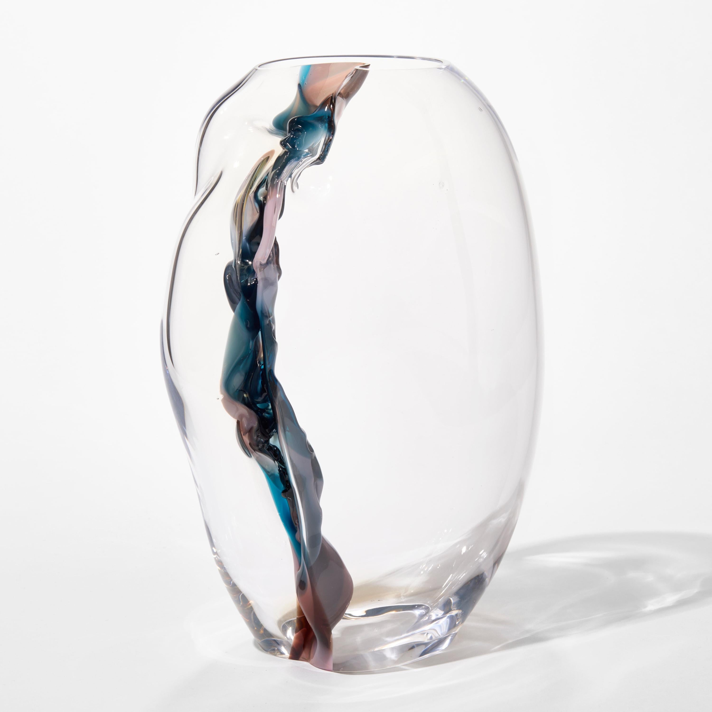 Organico moderno Distortion III, una scultura in vetro soffiato a mano viola, blu e trasparente di Emma Baker in vendita