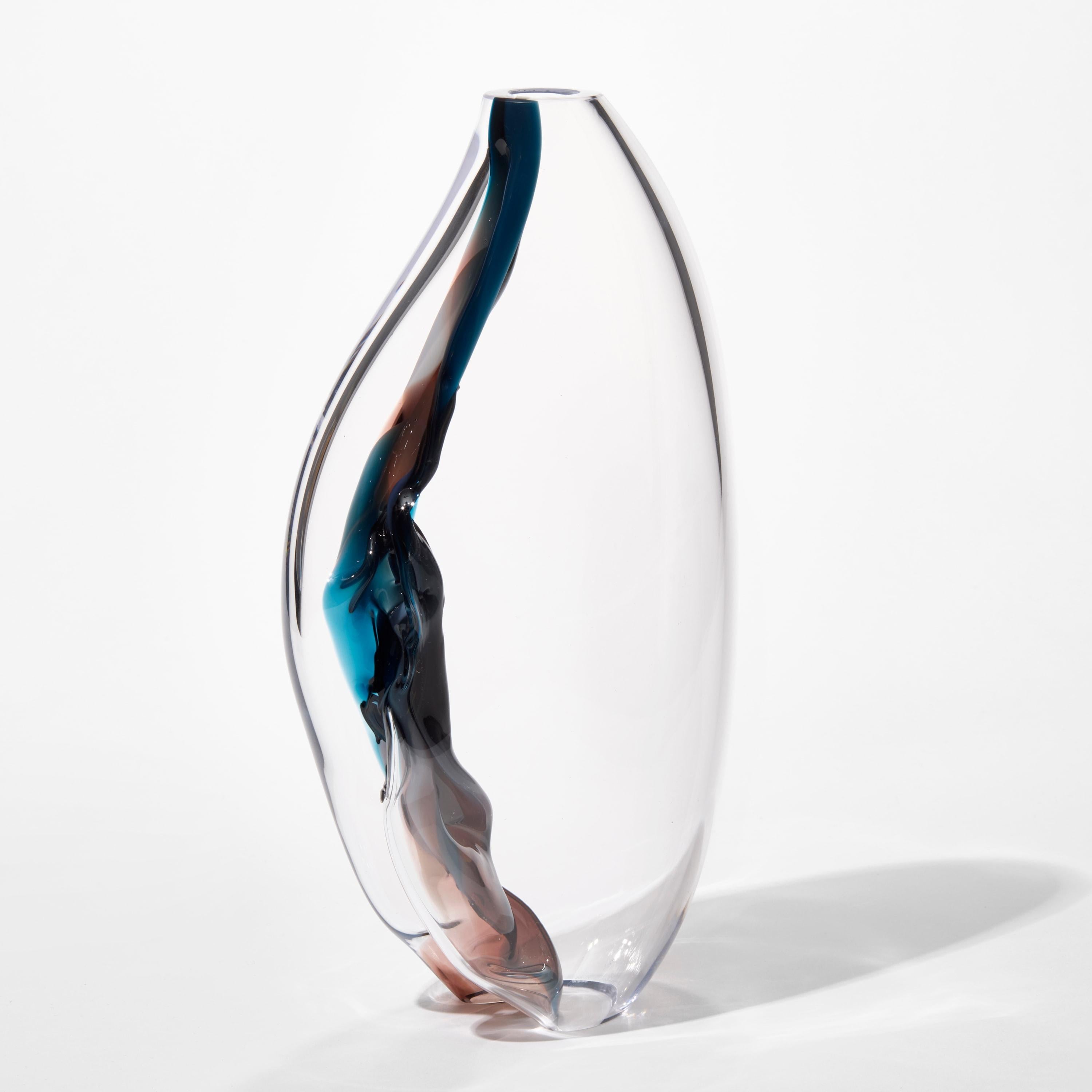 Organico moderno Distortion IV, una scultura in vetro soffiato a mano viola, blu e trasparente di Emma Baker in vendita