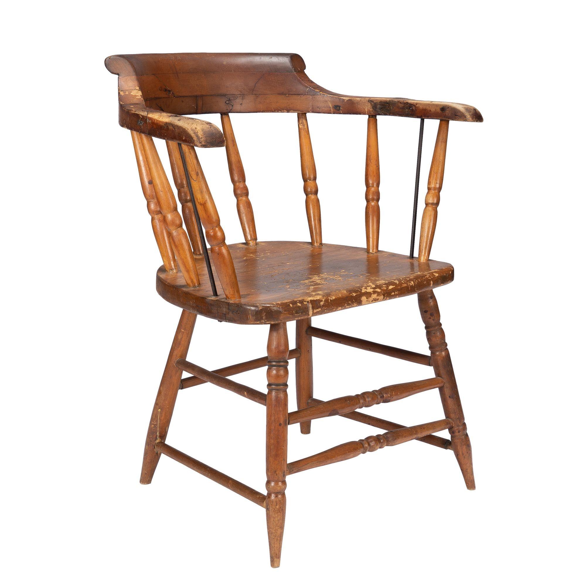 Distressed American firehouse armchair, 1800's For Sale 3