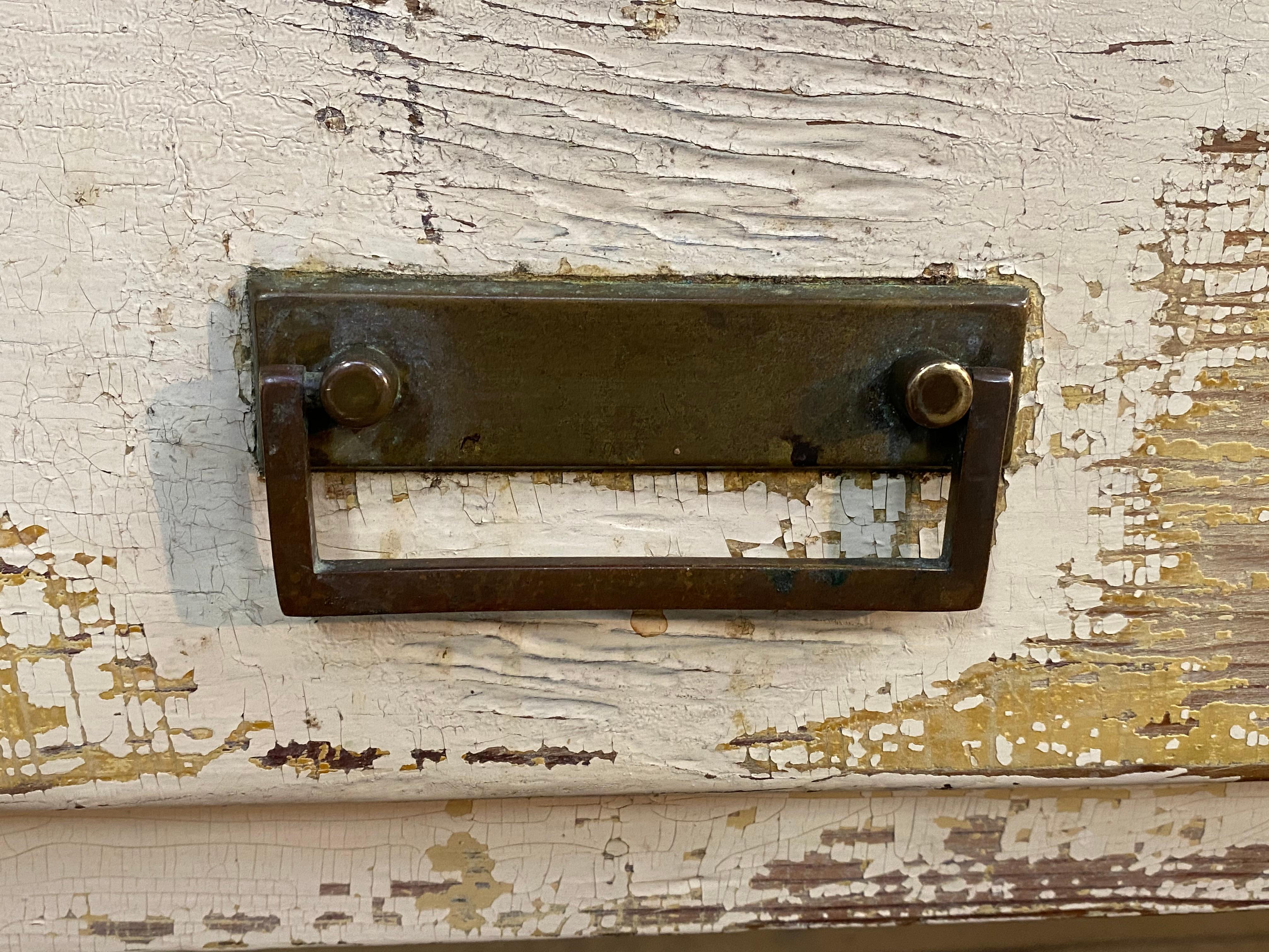 Distressed und verwitterte große Edelstahlplatte Land Küche Arbeitstisch im Angebot 5