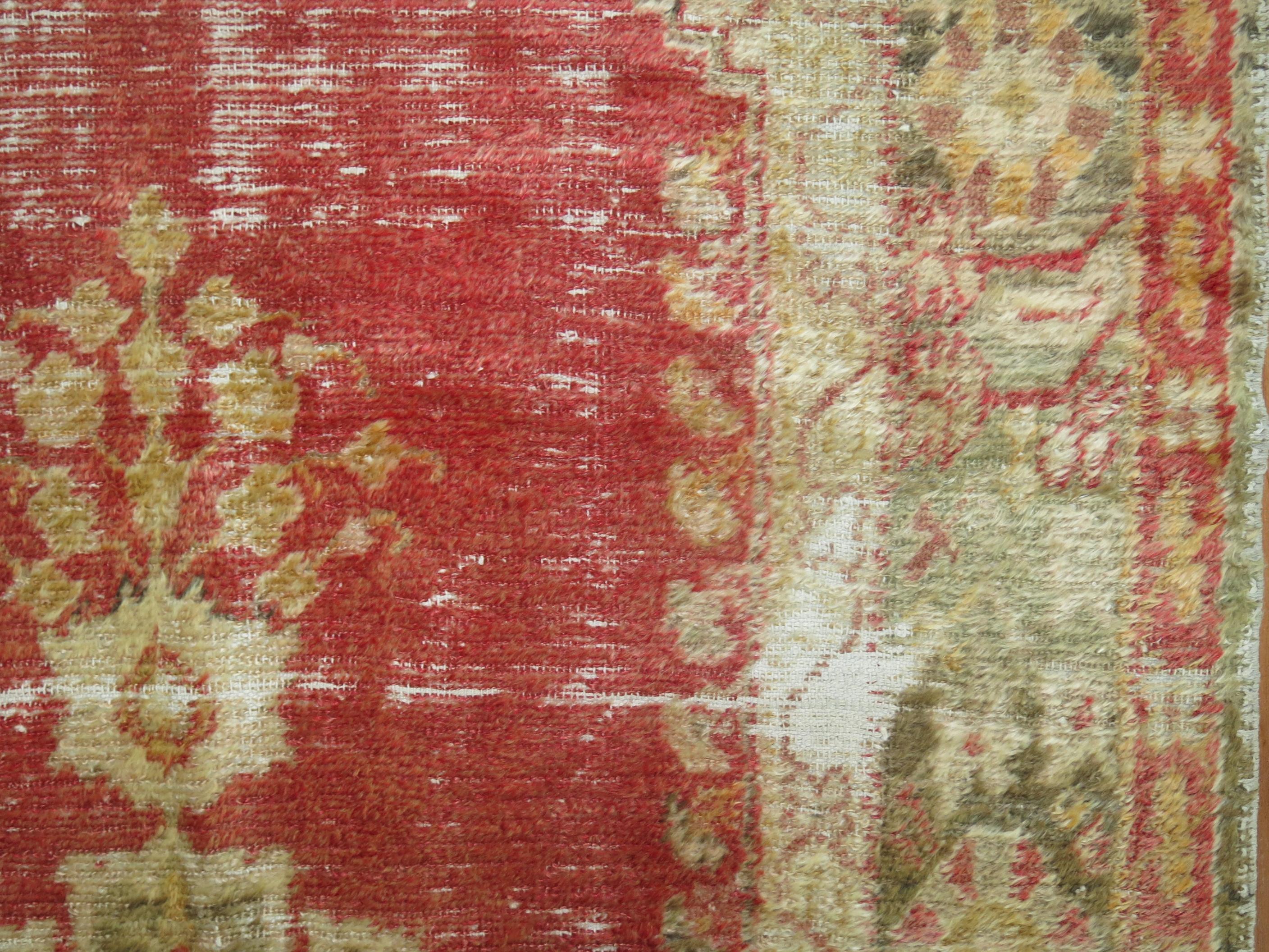 Distressed Antique Angora Oushak Rug In Good Condition For Sale In New York, NY