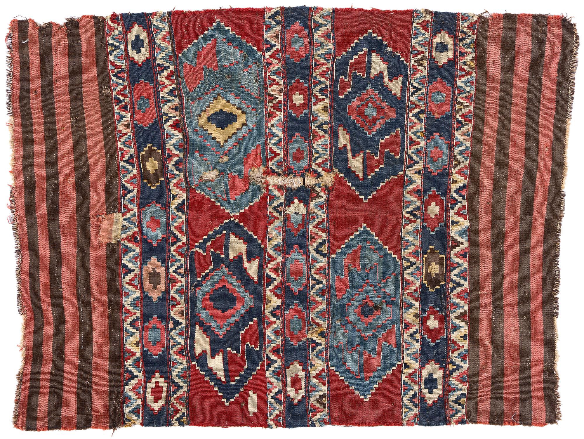 Antiker kaukasischer Shirvan- Flachgewebe-Teppich im Used-Look im Angebot 2