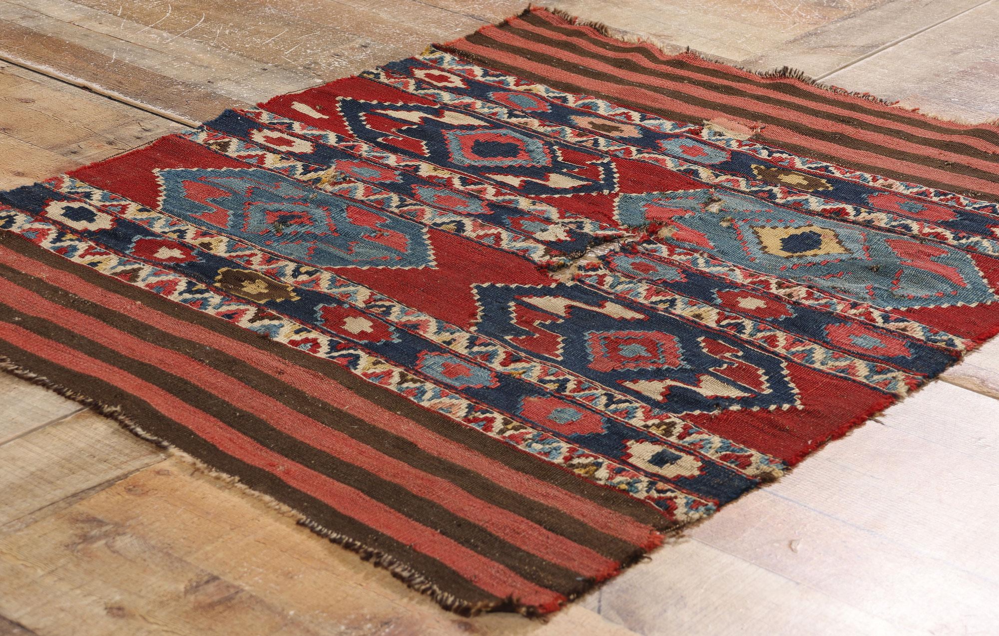 Antiker kaukasischer Shirvan- Flachgewebe-Teppich im Used-Look (19. Jahrhundert) im Angebot