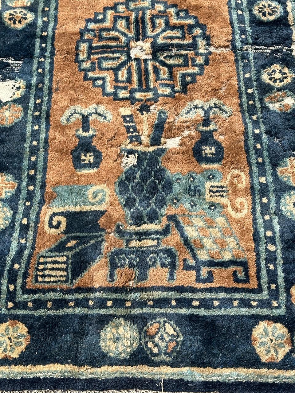 Distressed antique Chinese rug For Sale 4