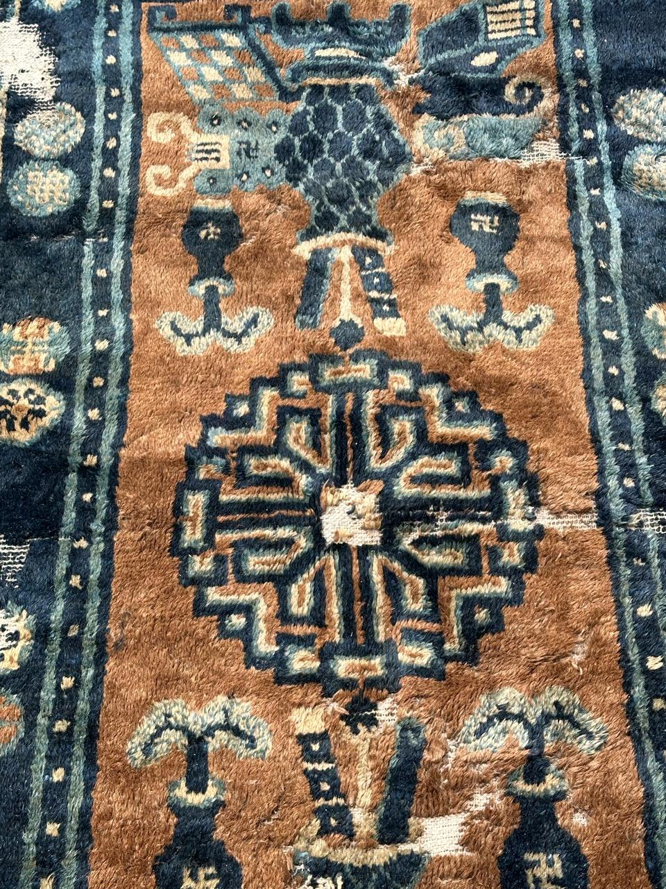 Distressed antique Chinese rug For Sale 5