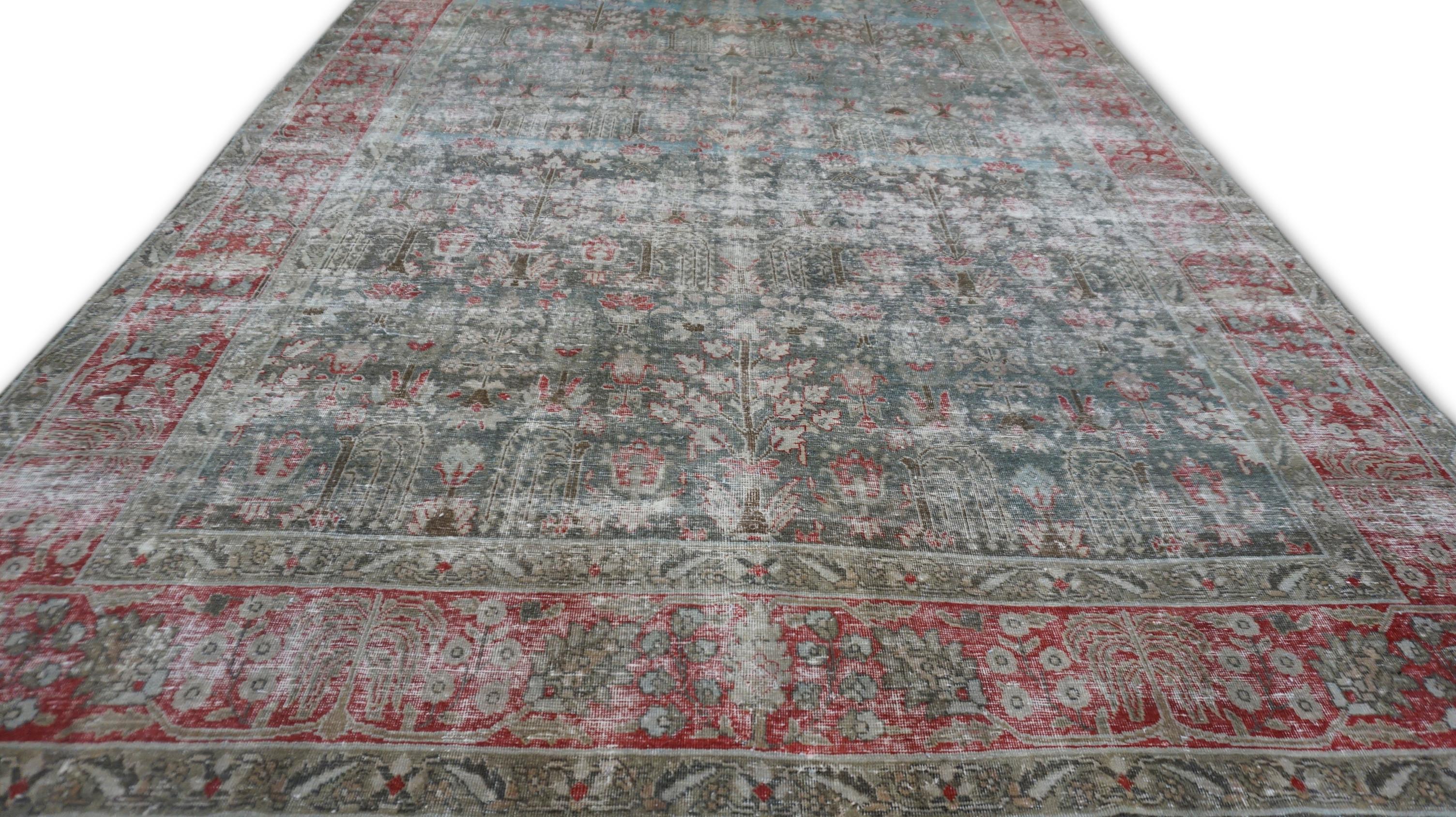 Perse Tapis Tabriz antique vert et rouge à fleurs 7'7''x10'6'' en vente