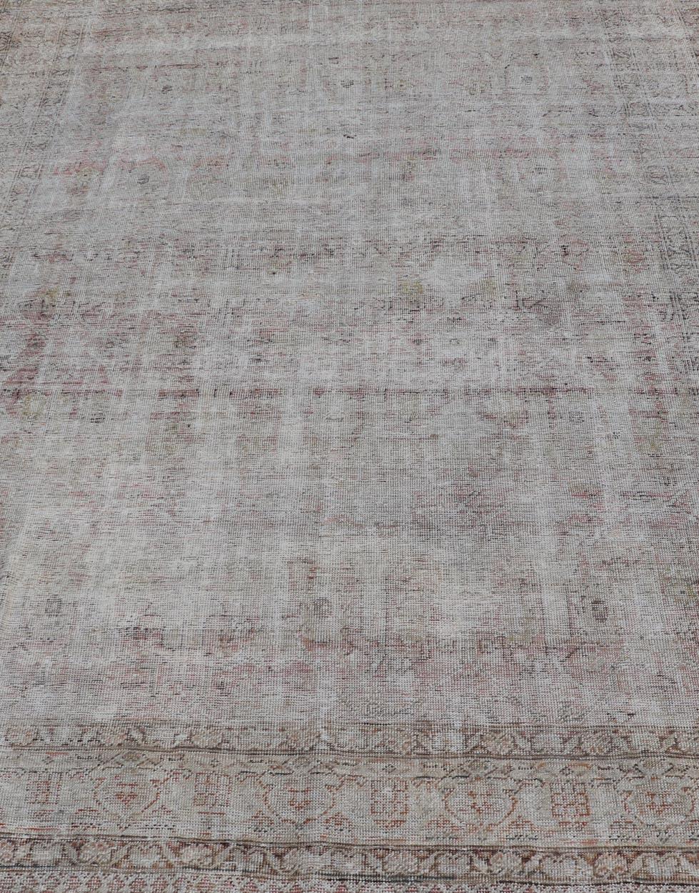 Distressed Antique Hand-Knotted Persian Mahal Rug in Wool in Neutral Tones For Sale 6