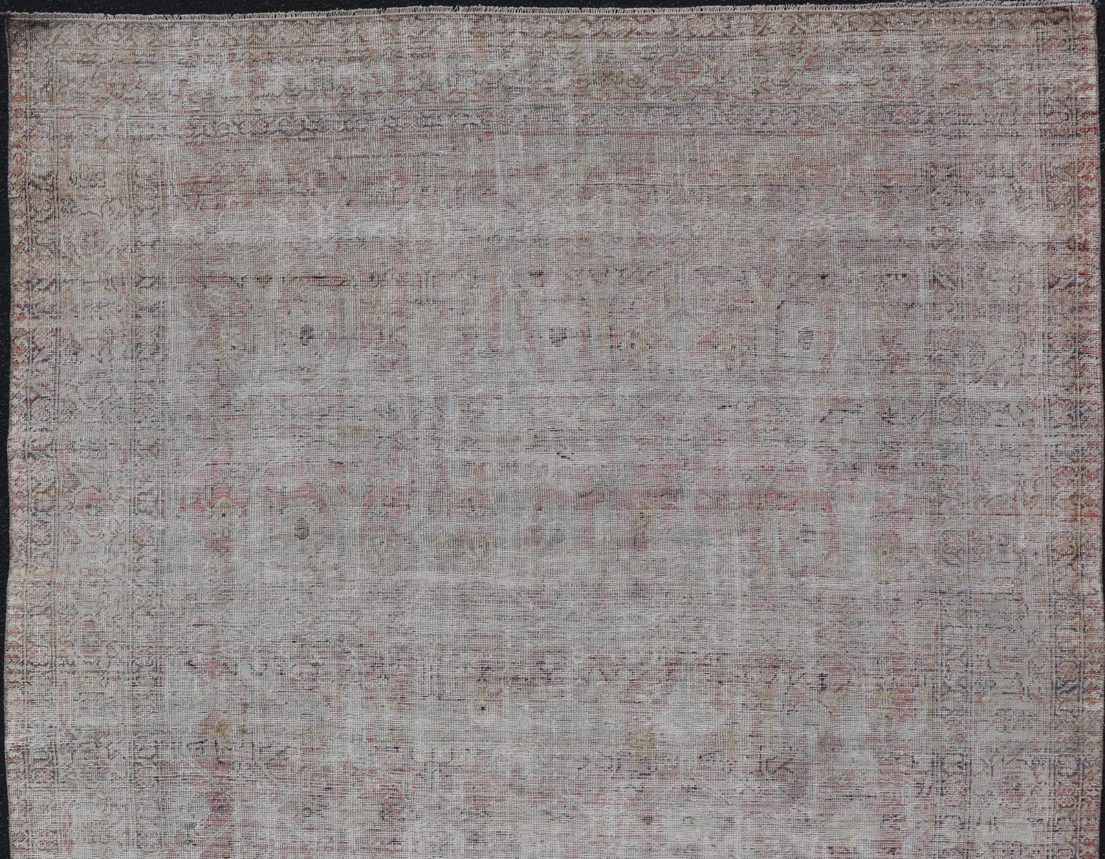 Distressed Antique Hand-Knotted Persian Mahal Rug in Wool in Neutral Tones For Sale 3