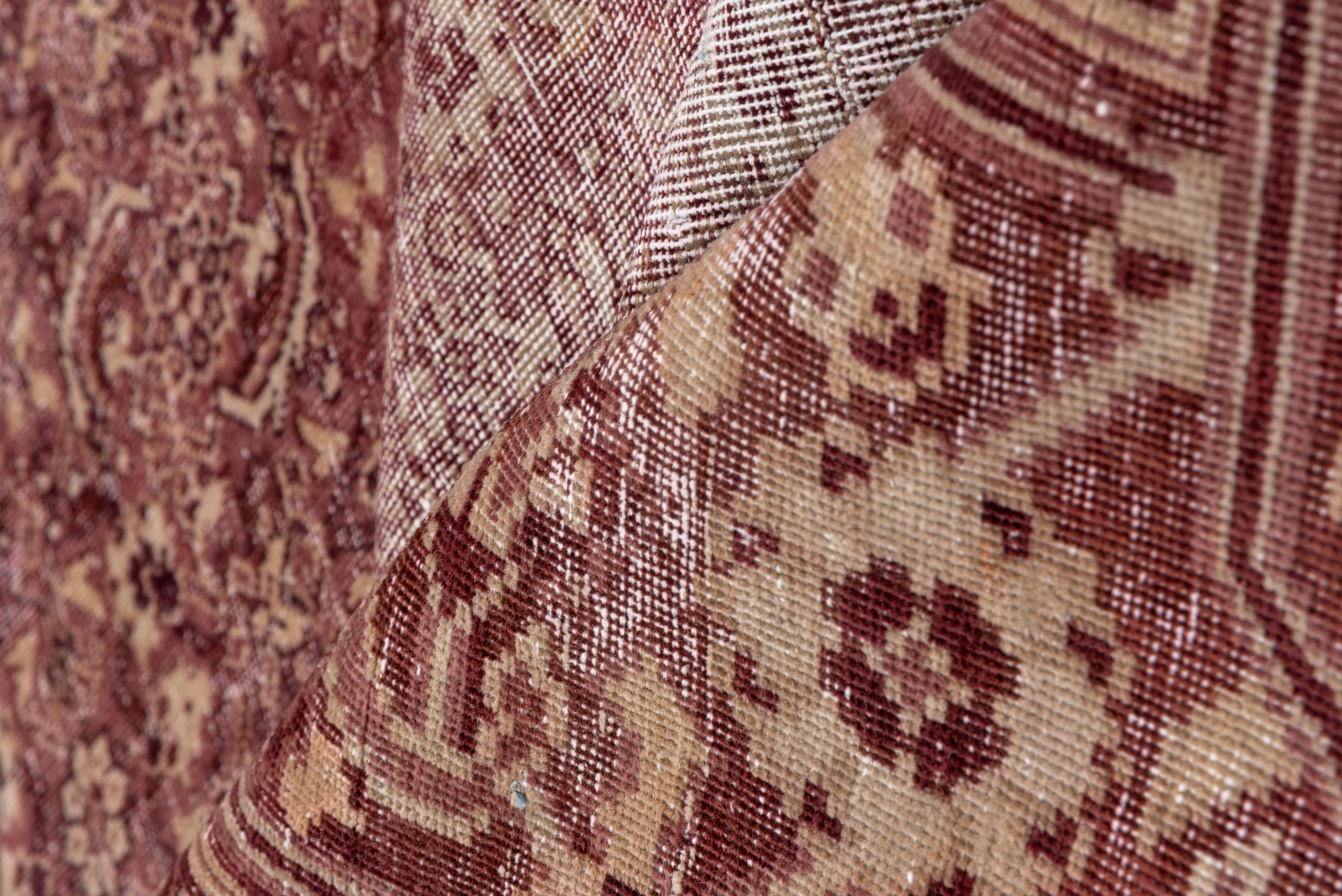 Antiker indischer Amritzar-Teppich im Used-Stil in Burgunder- und Brauntönen (Indisch) im Angebot