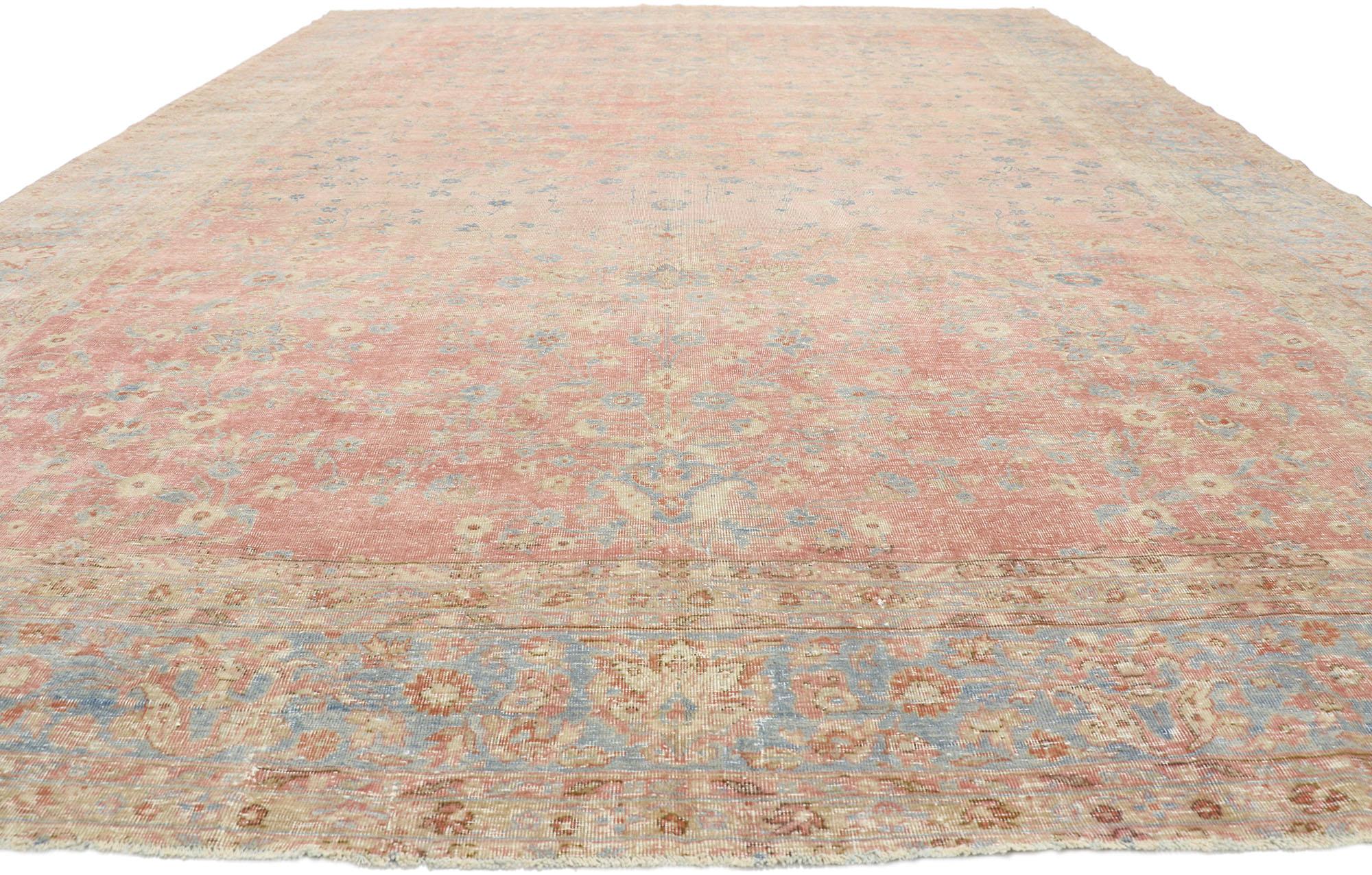 Antiker pastellfarbener Teppich im Regencycore-Stil im Bridgerton-Stil im Used-Look (Indisch) im Angebot