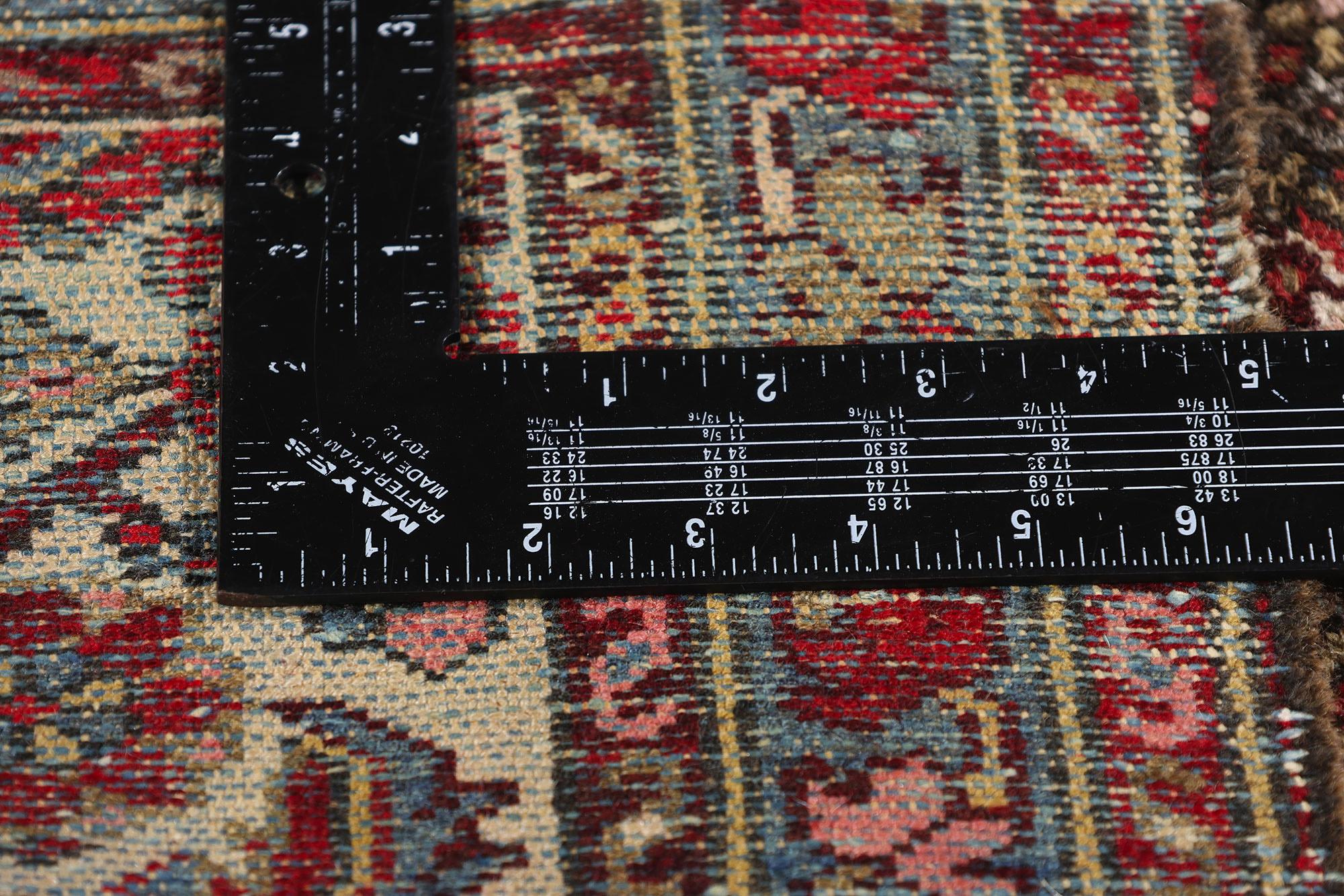 Tappeto Hamadan persiano antico, 02'02 x 03'06 In condizioni deteriorate in vendita a Dallas, TX