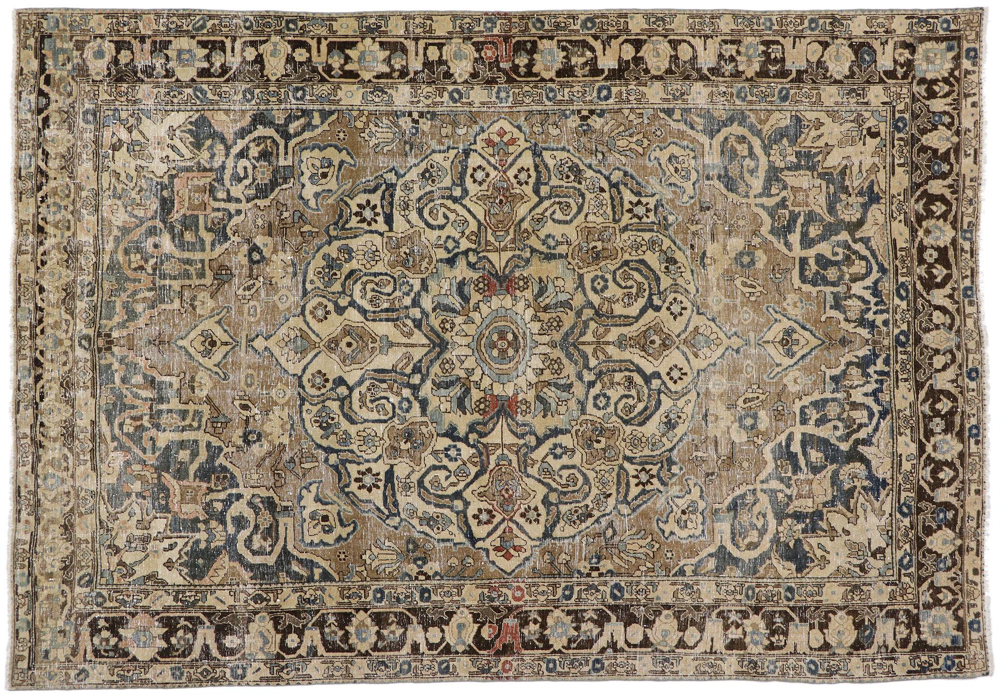 Distressed Antique Persian Heriz Rug with Mid-Century Modern Style For Sale 2